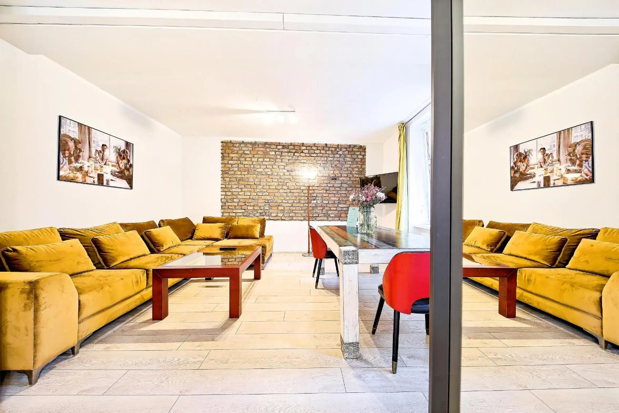 One-Bedroom Apartment in Cinema Apartments One-Bedroom Apartment in Cinema Apartments