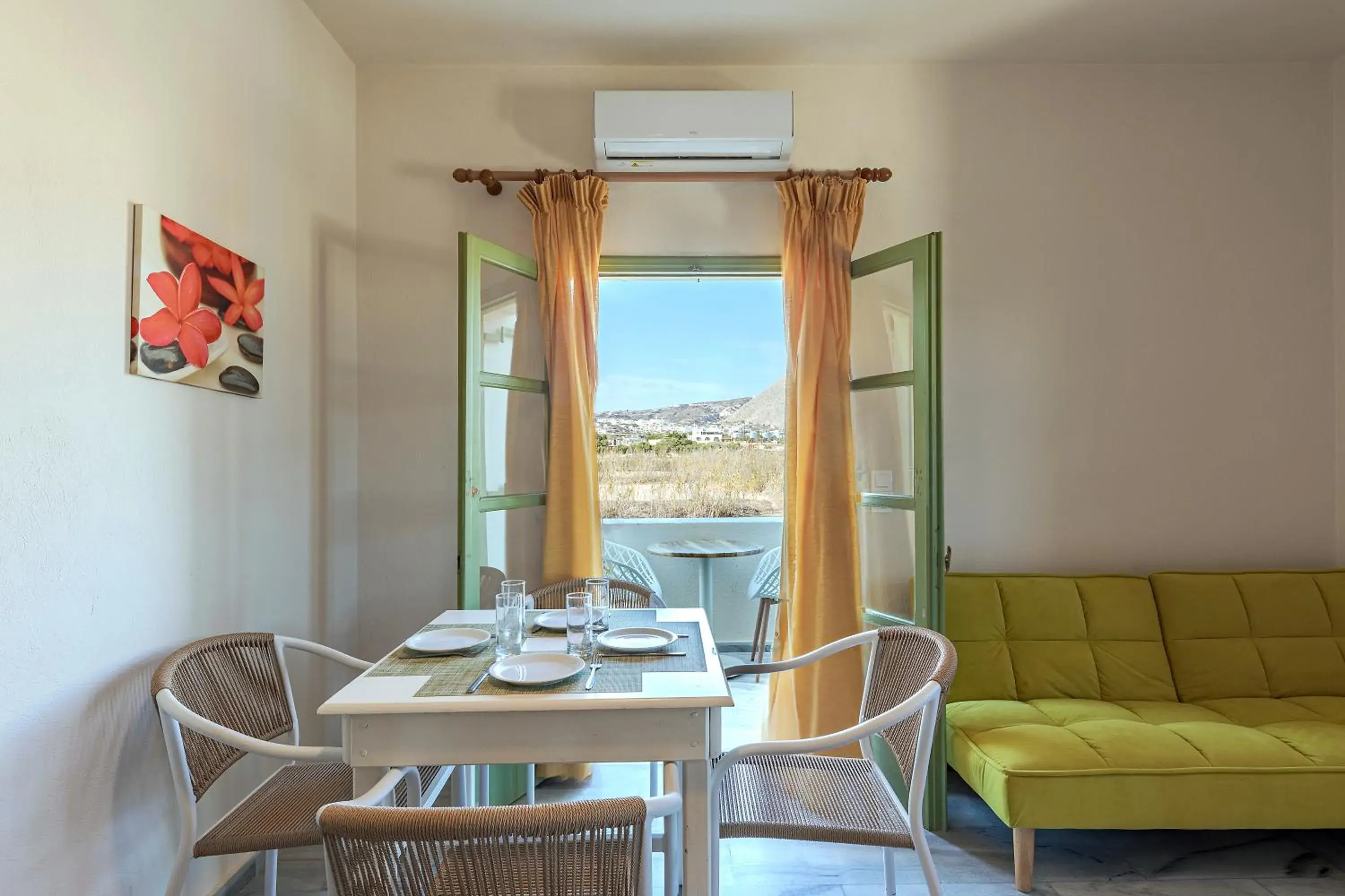 Family One-Bedroom Apartment with Garden View in Ambeli Apartments Family One-Bedroom Apartment with Garden View in Ambeli Apartments