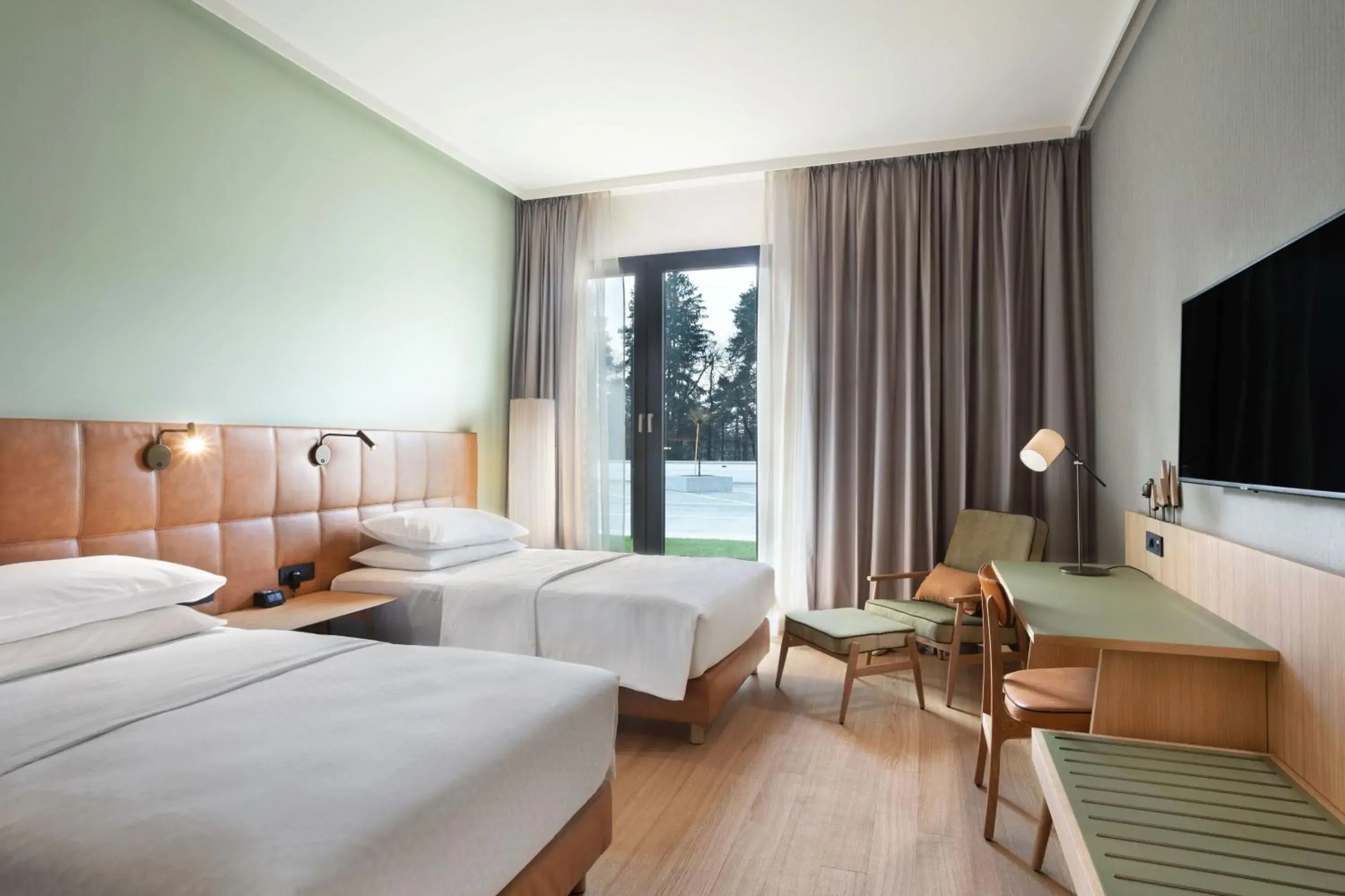 Superior Room, Larger Guest room, Twin/Single Bed(s) in Four Points by Sheraton Ljubljana Mons Superior Room, Larger Guest room, Twin/Single Bed(s) in Four Points by Sheraton Ljubljana Mons