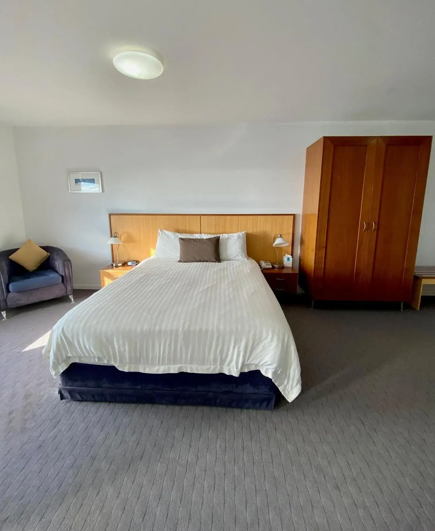 Deluxe Double Room in Ocean Beach Hotel Deluxe Double Room in Ocean Beach Hotel