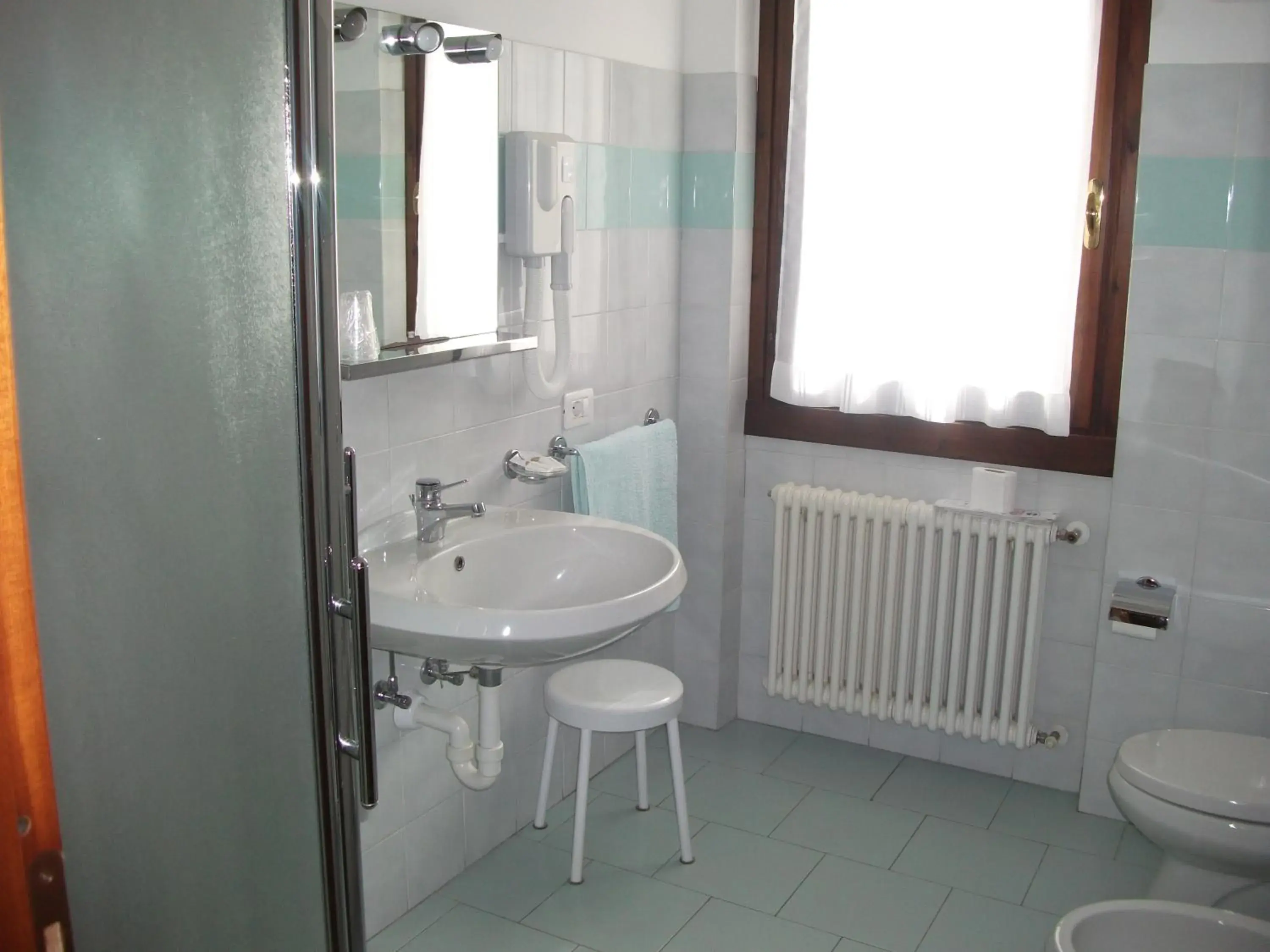 Single Room in Albergo Breglia Single Room in Albergo Breglia