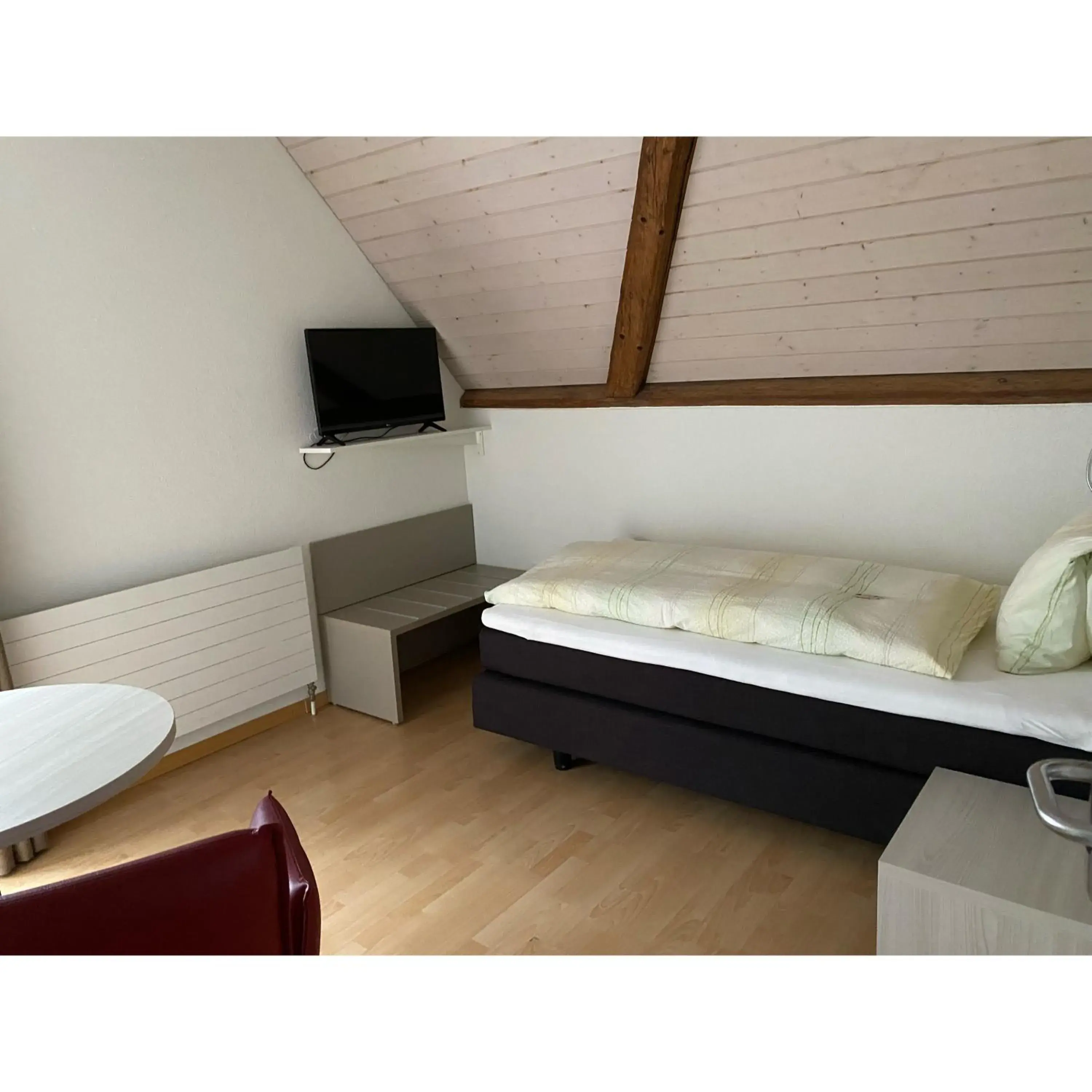 Single Room - single occupancy in Hotel Gasthaus Hirschen Single Room - single occupancy in Hotel Gasthaus Hirschen