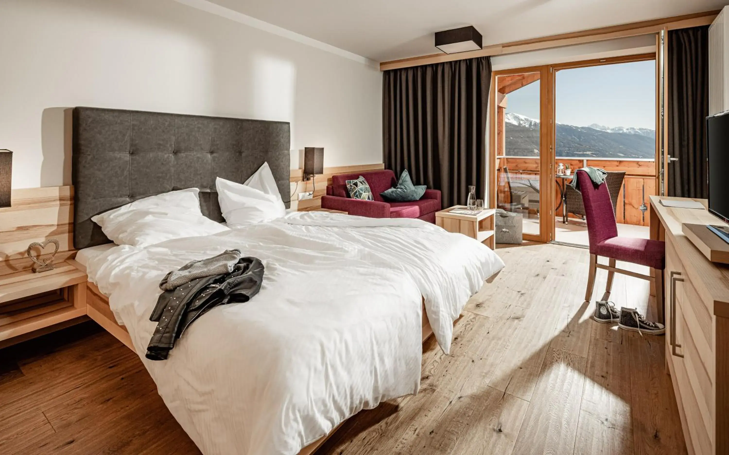 Superior Double Room Talblick in Panoramahotel Huberhof Superior Double Room Talblick in Panoramahotel Huberhof