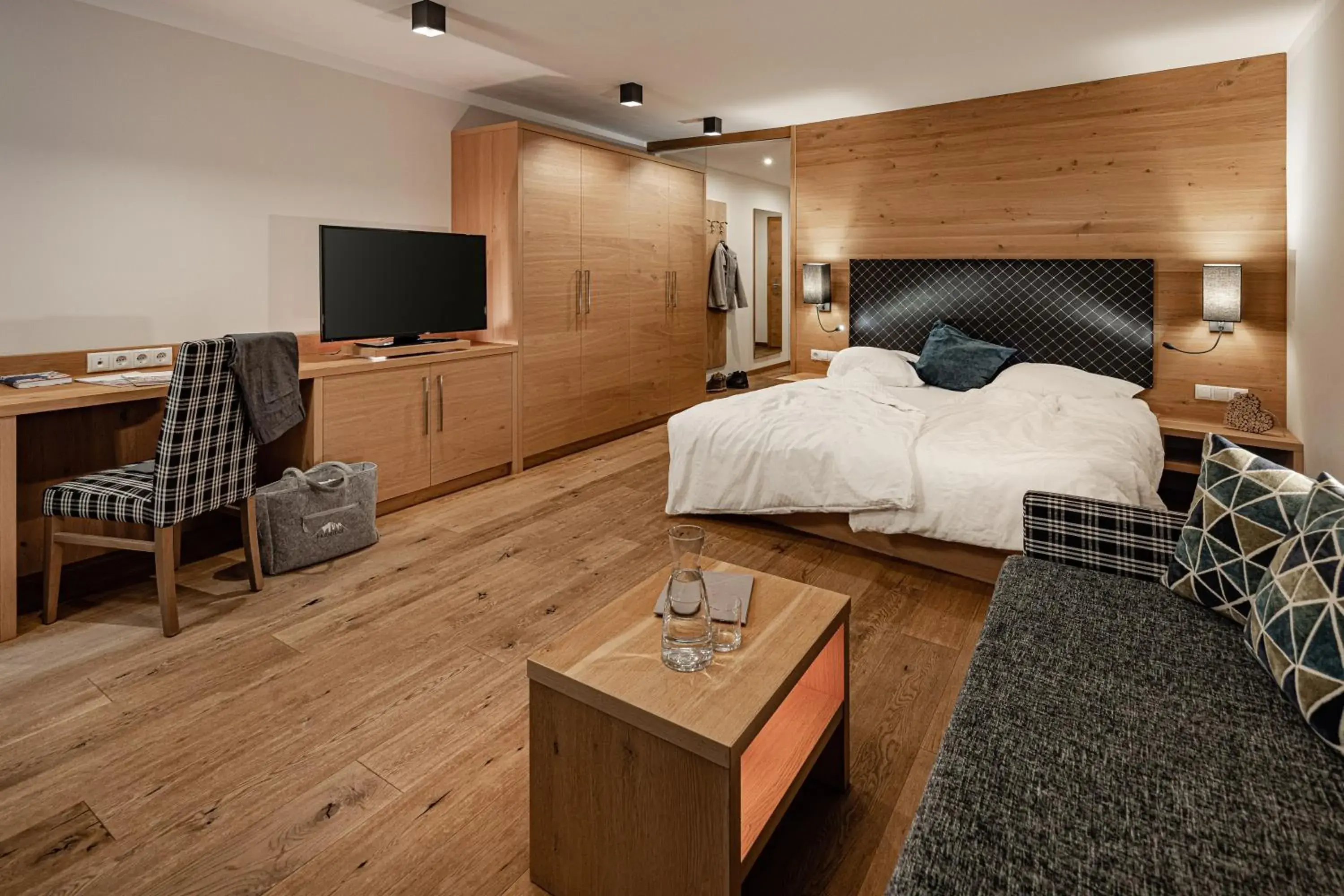 Family Suite Dolomitenblick in Panoramahotel Huberhof Family Suite Dolomitenblick in Panoramahotel Huberhof