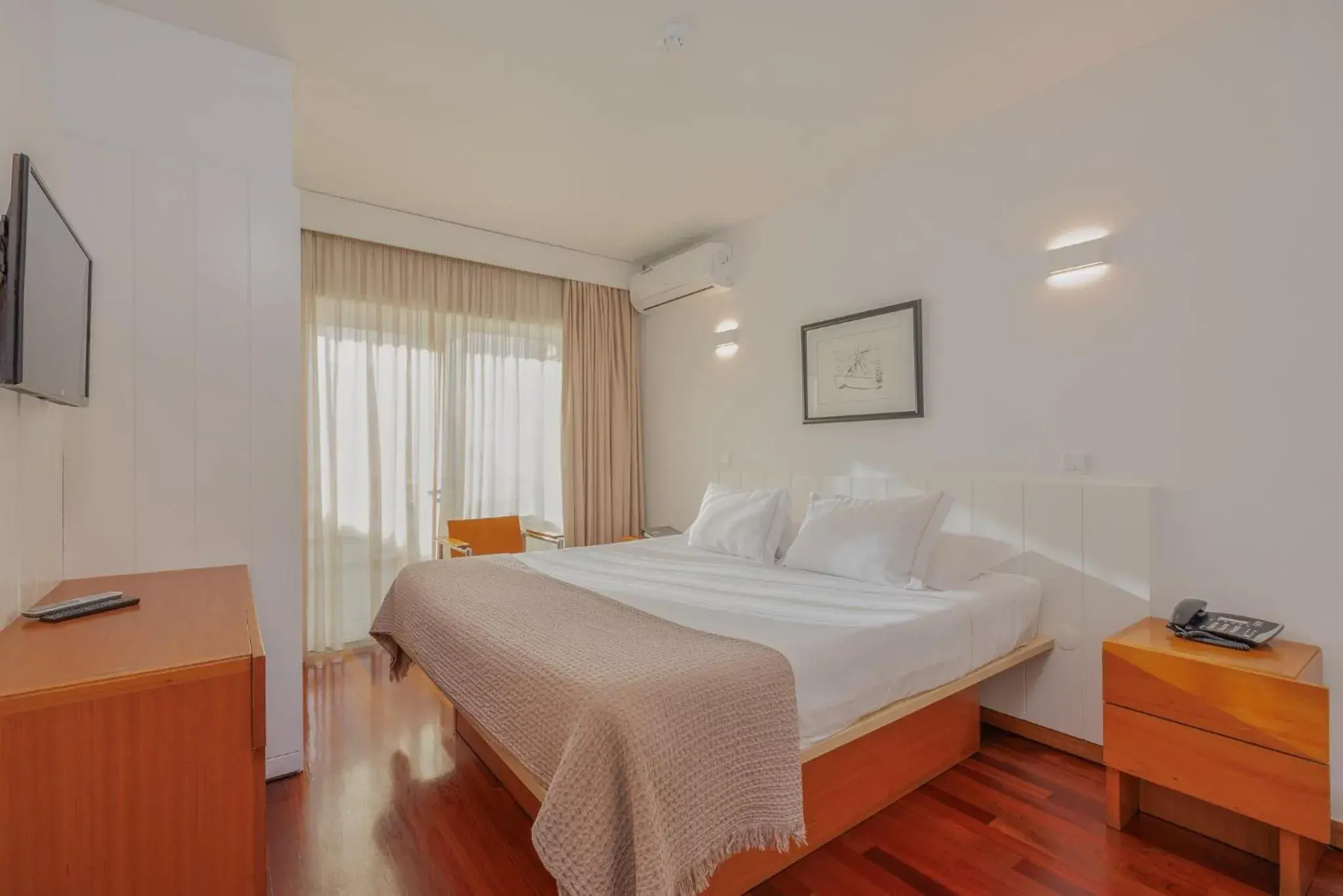 Double Room in Costa Nova Hotel Double Room in Costa Nova Hotel