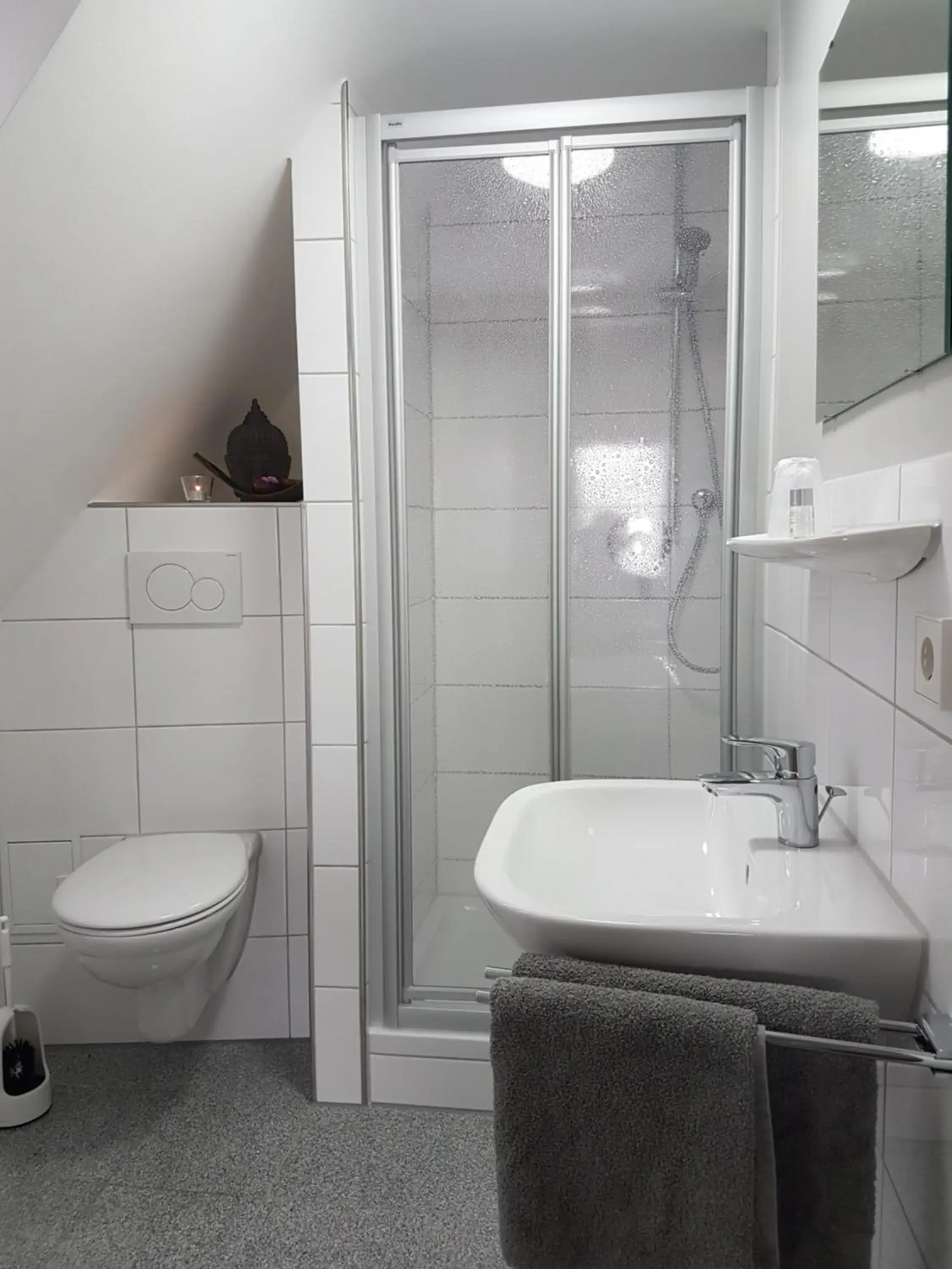 Single Room with Private Bathroom - single occupancy in Gasthof Wolfs Stuben Single Room with Private Bathroom - single occupancy in Gasthof Wolfs Stuben