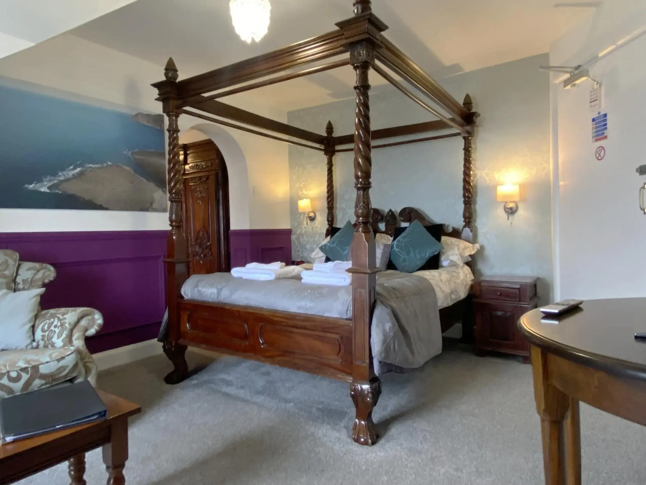 Superior Suite with Sea View in The North Cliff Hotel Superior Suite with Sea View in The North Cliff Hotel