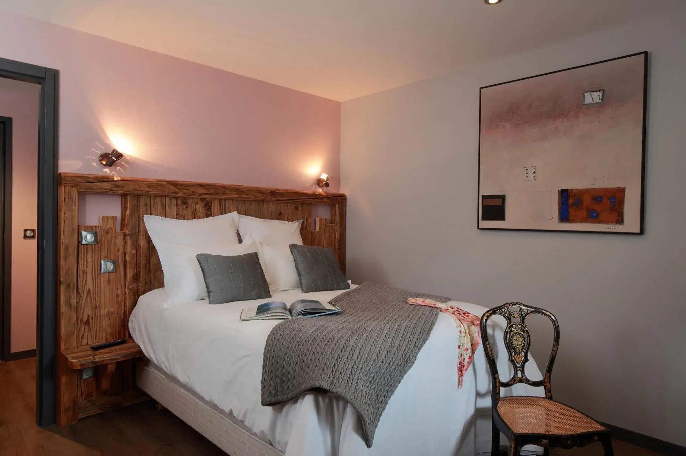 Standard Double Room in Hôtel Le Manoir des Montagnes Standard Double Room in Hôtel Le Manoir des Montagnes