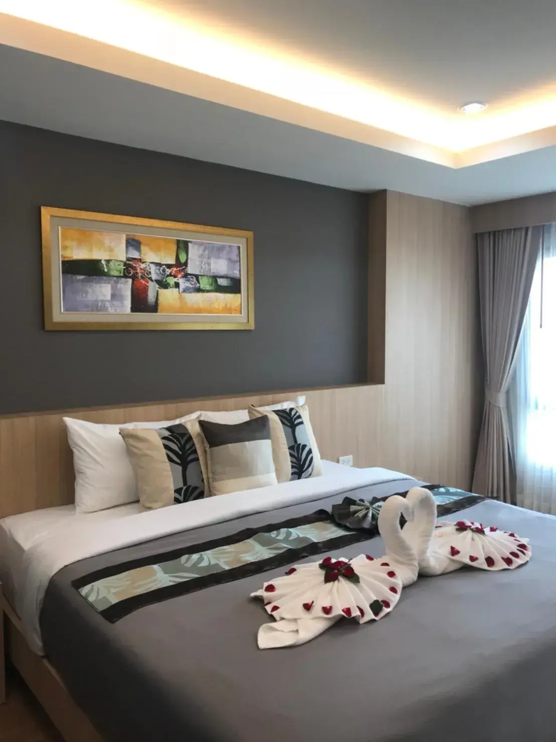 Superior Double Room with Balcony in The Raise Hotel Superior Double Room with Balcony in The Raise Hotel