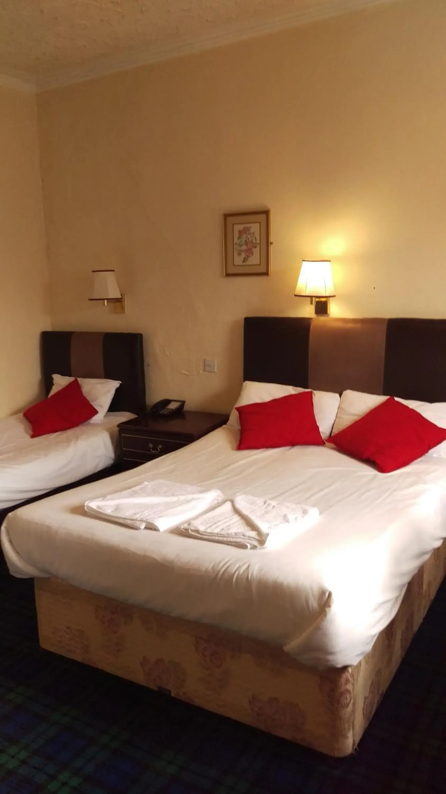 Triple Room with Sea View in The Anchorage Triple Room with Sea View in The Anchorage