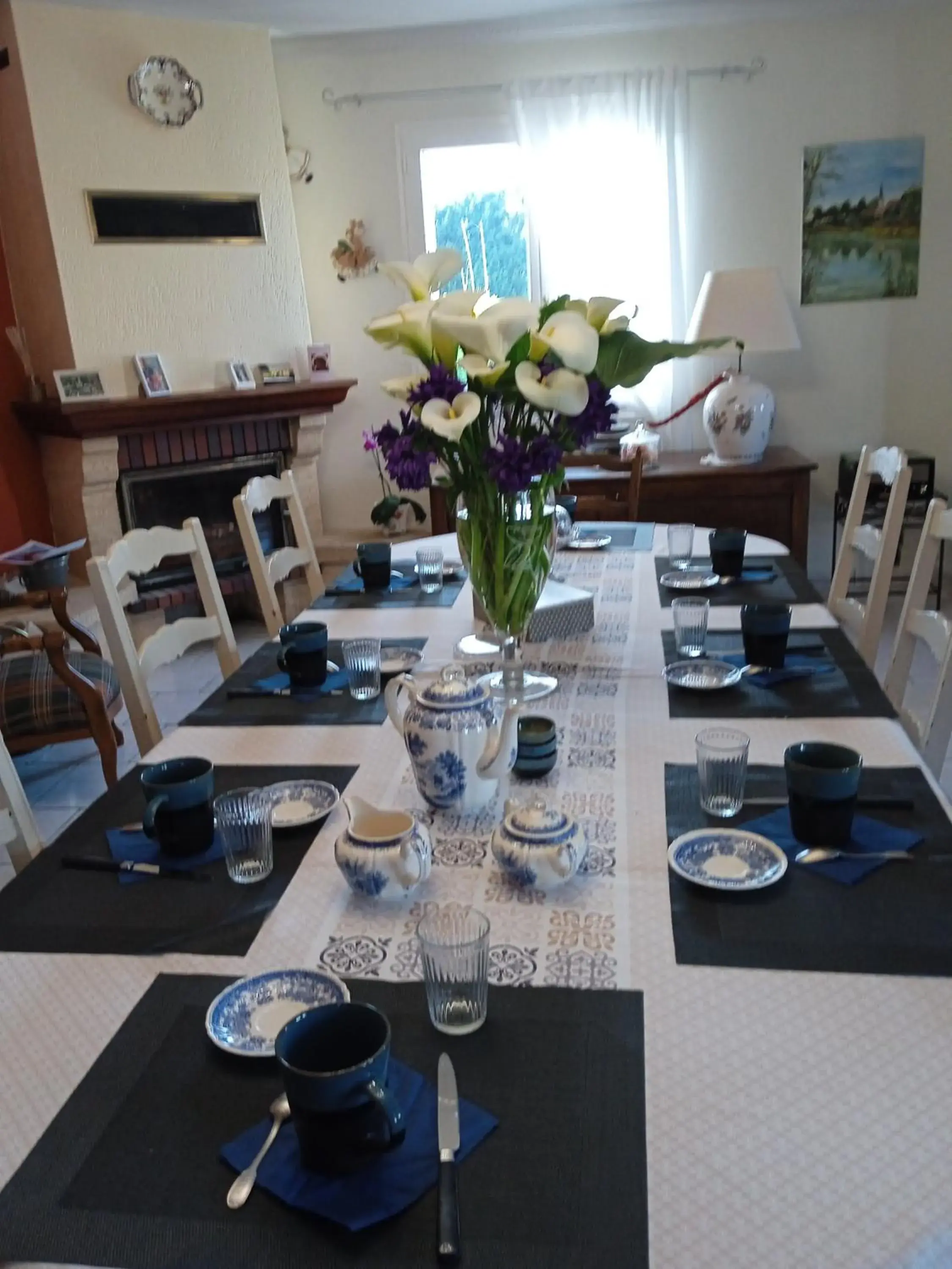 Double Room with Shared Bathroom in Les Hortensias Double Room with Shared Bathroom in Les Hortensias