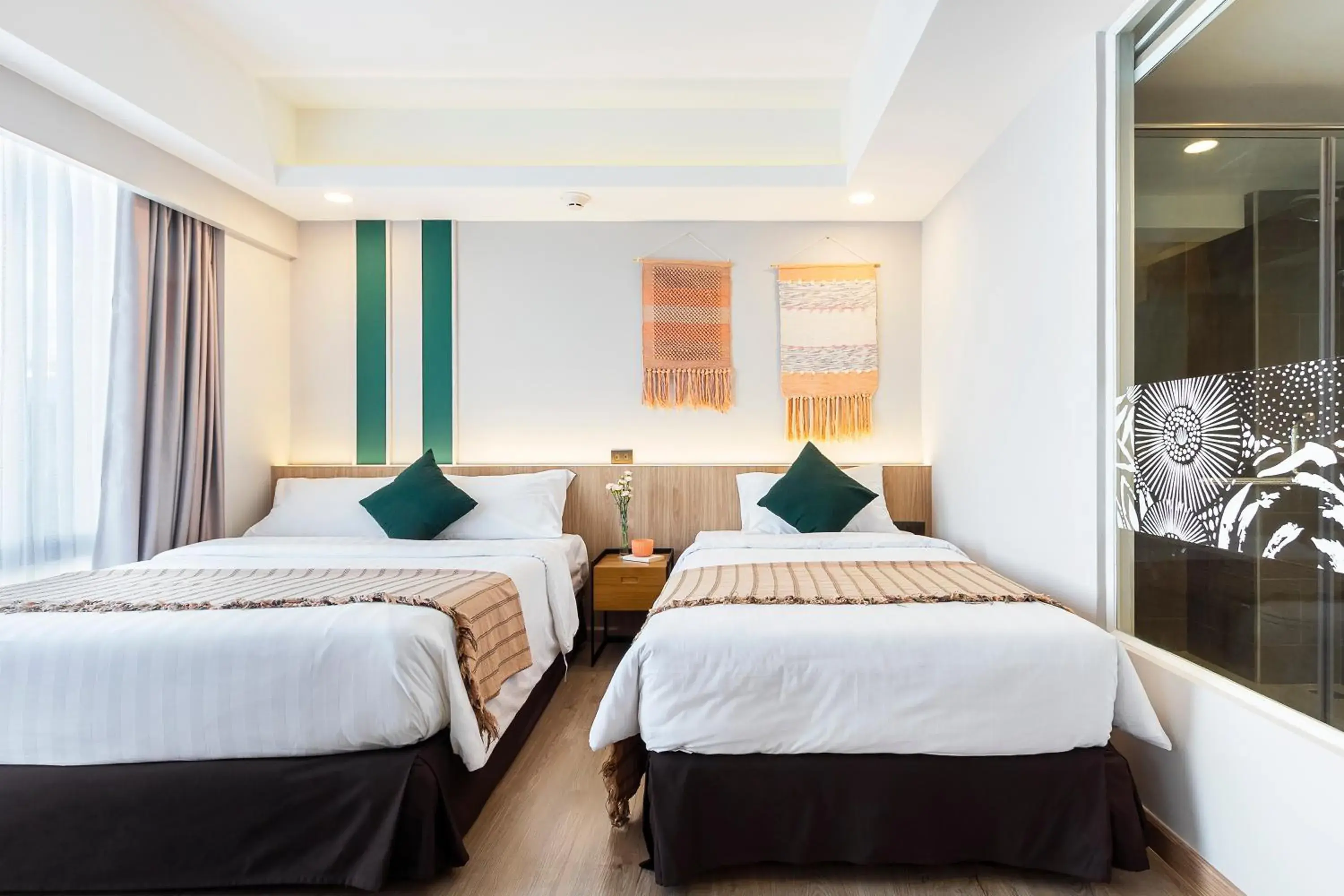 Deluxe Double Single Room in Darley Hotel Chiangmai Deluxe Double Single Room in Darley Hotel Chiangmai