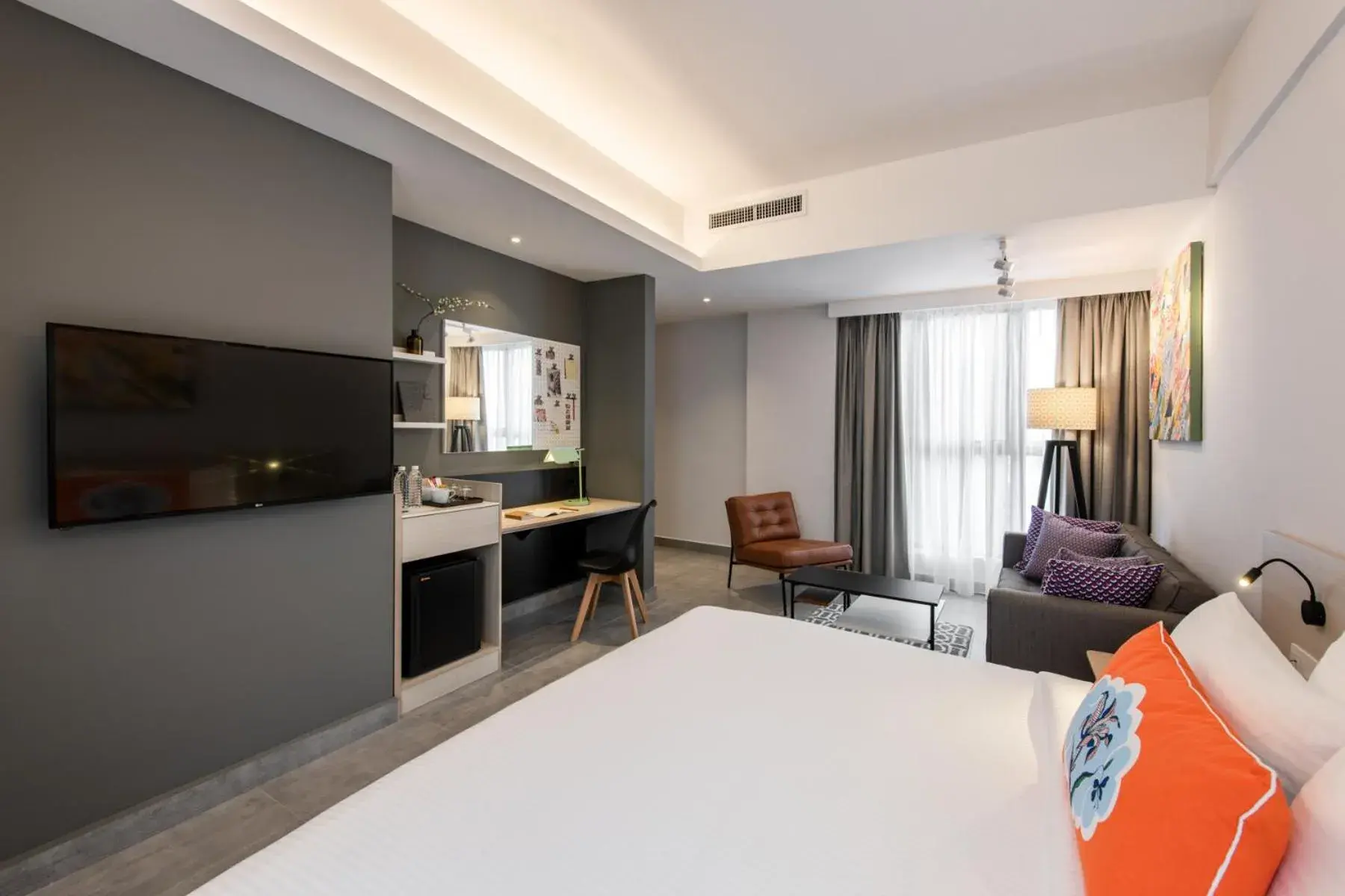 King Suite in The Canvas Hotel King Suite in The Canvas Hotel