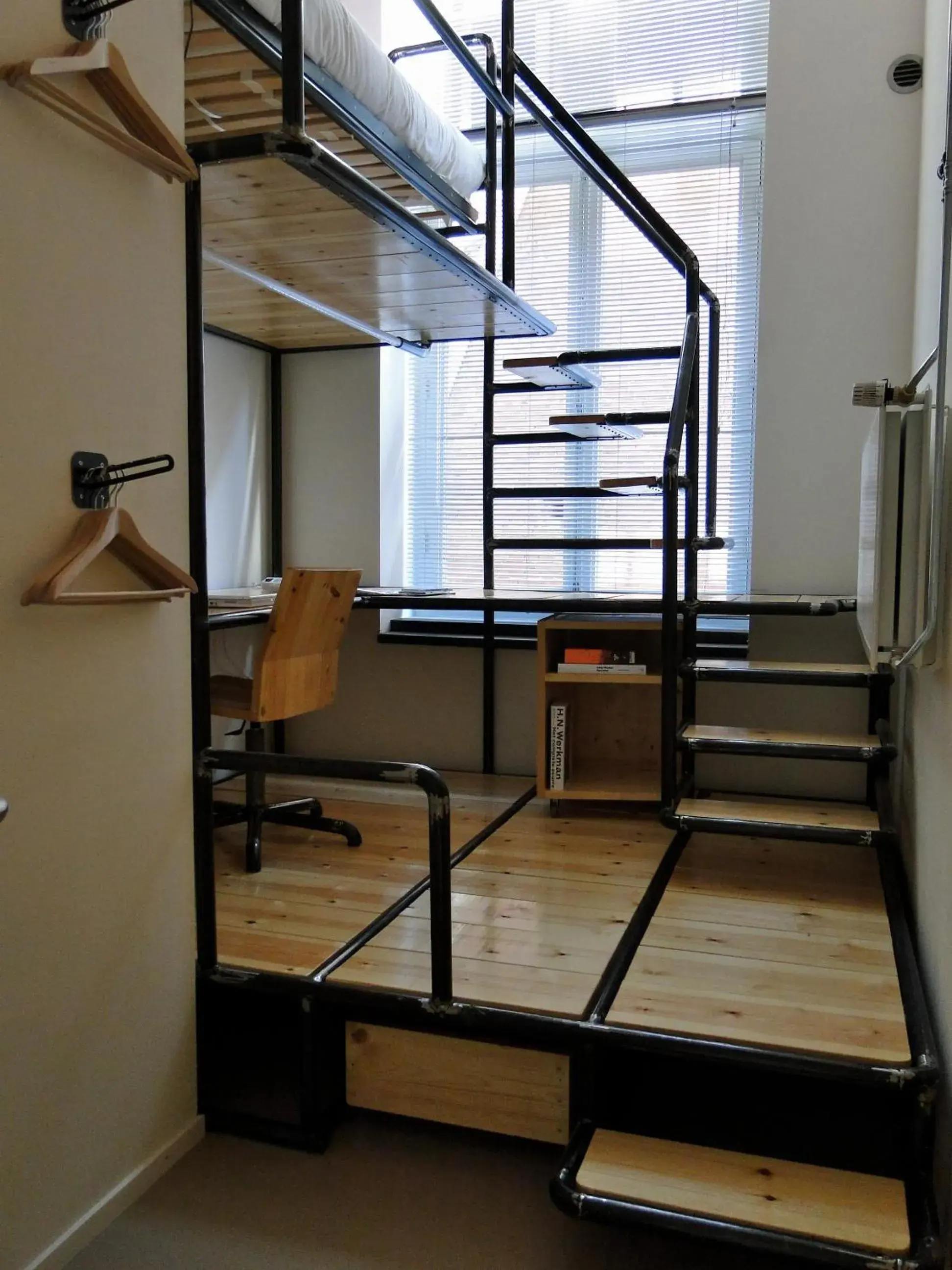 Small Single Room in LABnul50 self check-in hotel Groningen Small Single Room in LABnul50 self check-in hotel Groningen