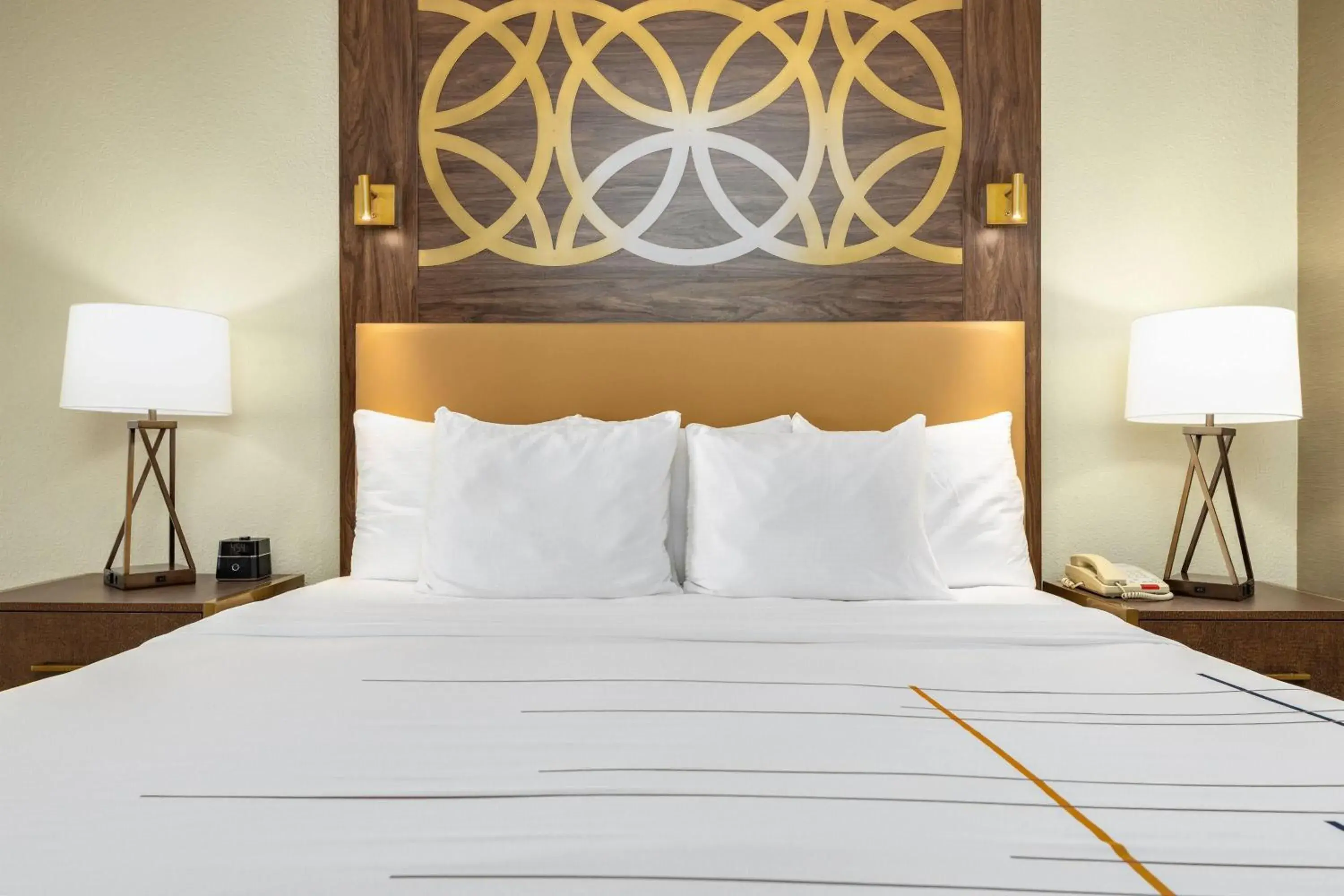 Executive King Suite with Balcony and Lake View - Upper Floor in La Quinta by Wyndham Marble Falls Executive King Suite with Balcony and Lake View - Upper Floor in La Quinta by Wyndham Marble Falls