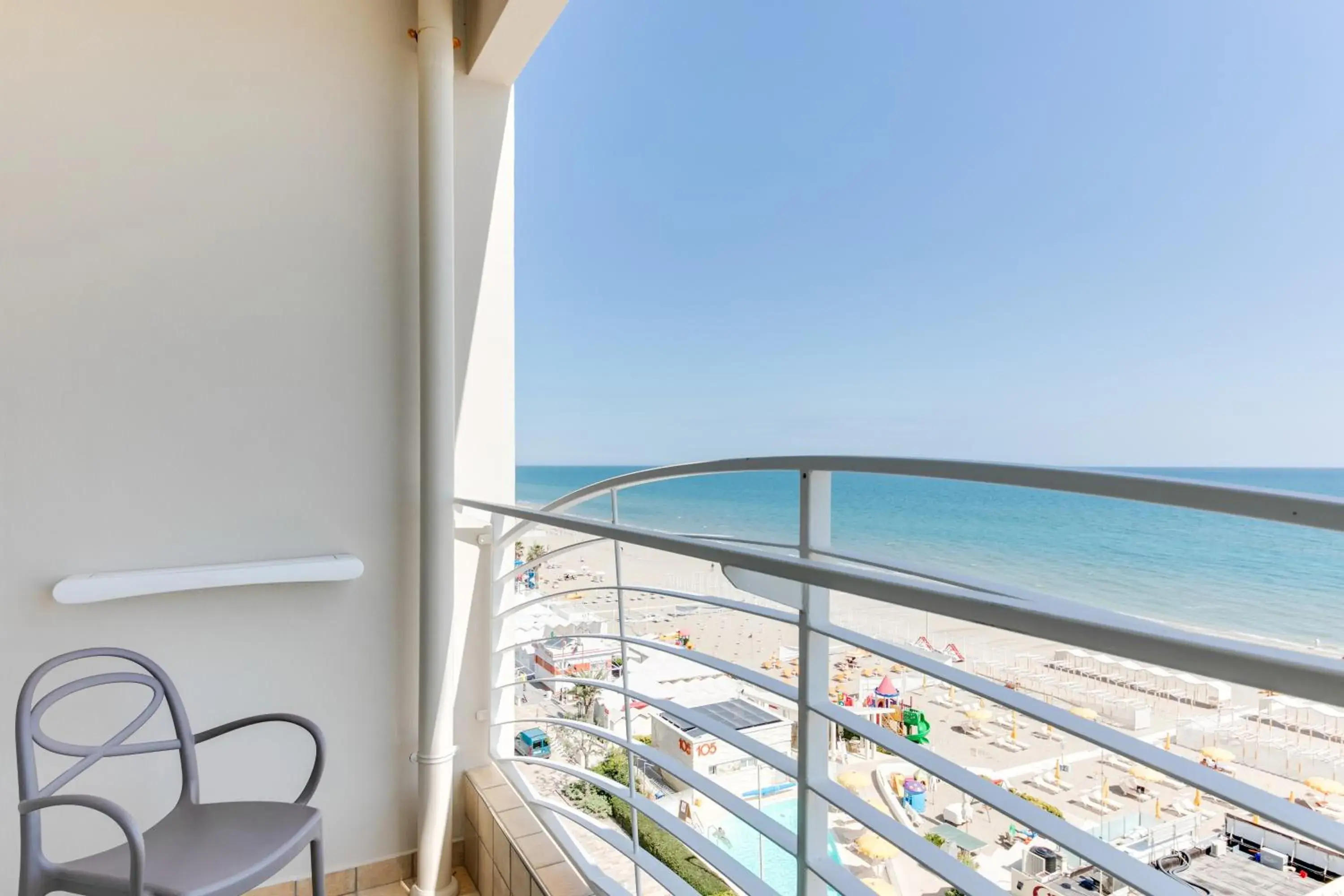 Superior Double Room with Sea View in MARITTIMO Riccione - Hotel Clipper FRONTE MARE Superior Double Room with Sea View in MARITTIMO Riccione - Hotel Clipper FRONTE MARE