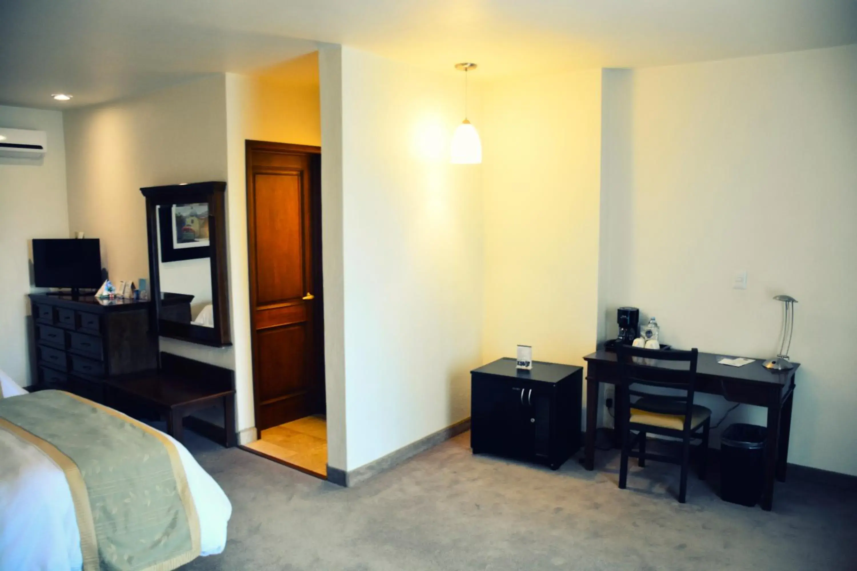 Junior Suite in Hotel San Carlos Tequisquiapan Junior Suite in Hotel San Carlos Tequisquiapan