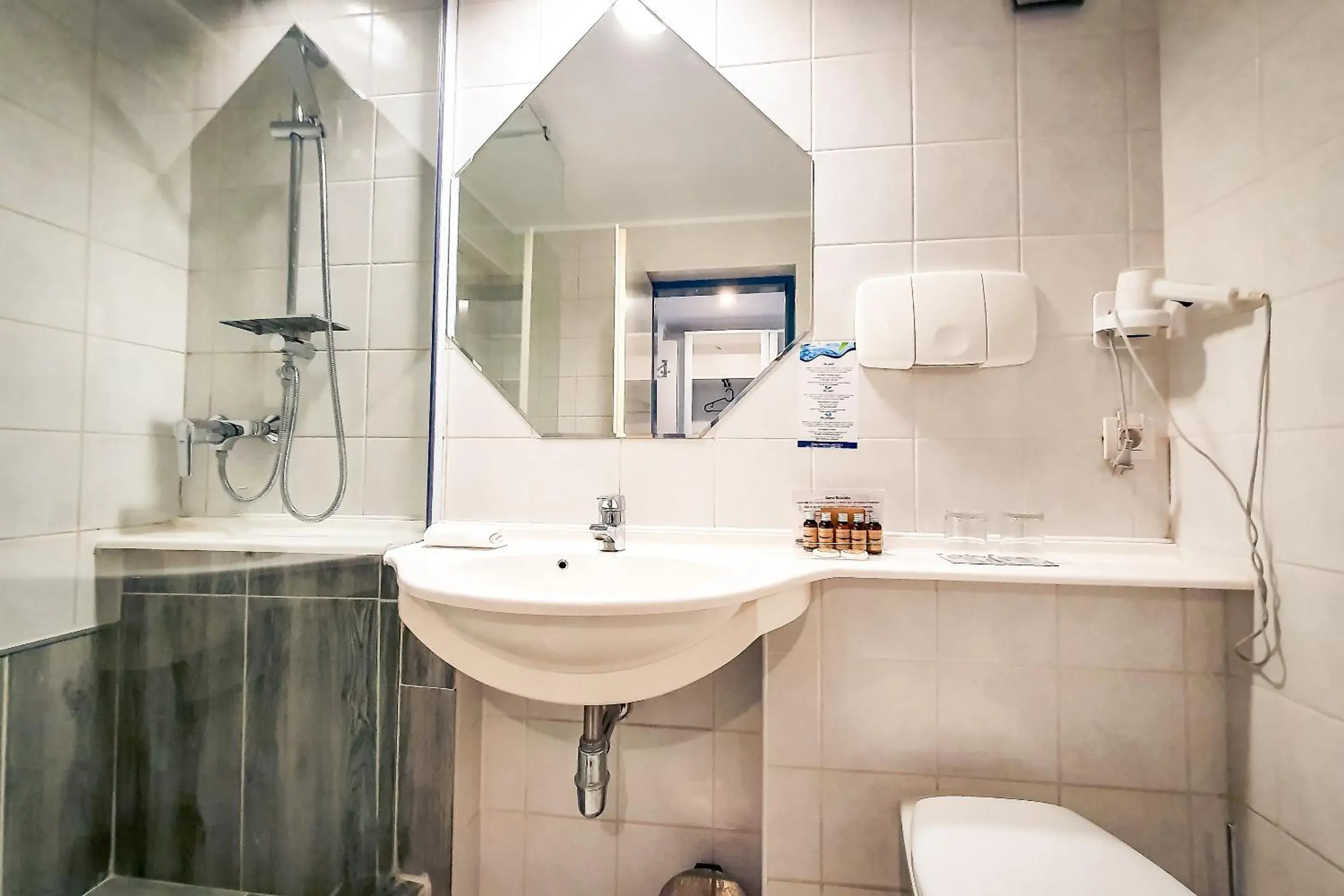 Standard Double Room in Continental Forum Arad Standard Double Room in Continental Forum Arad