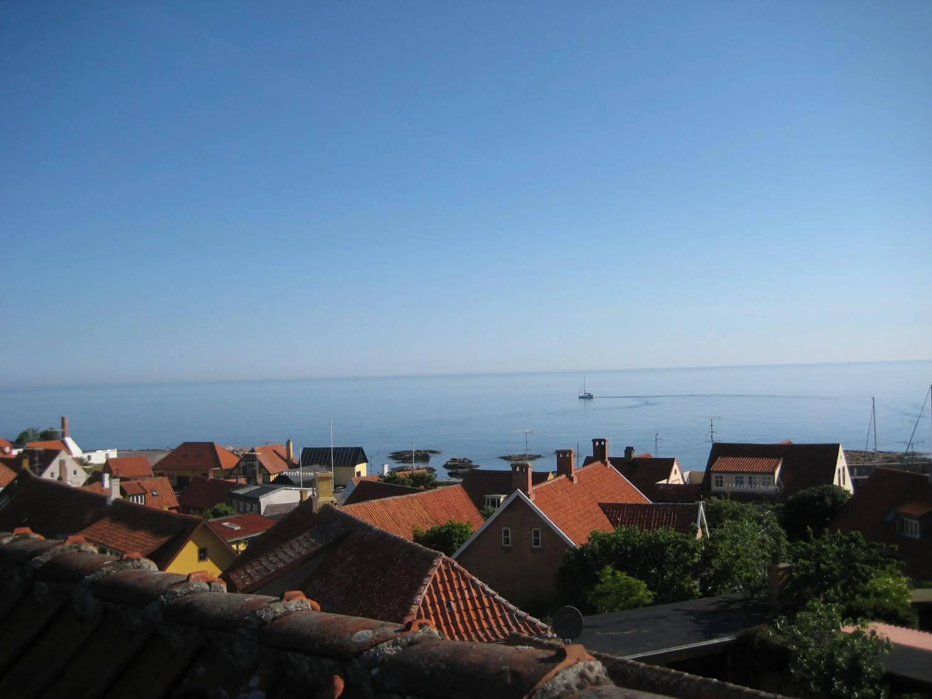 Twin Room with Sea View (no dogs allowed) in Hotel Gudhjem Twin Room with Sea View (no dogs allowed) in Hotel Gudhjem