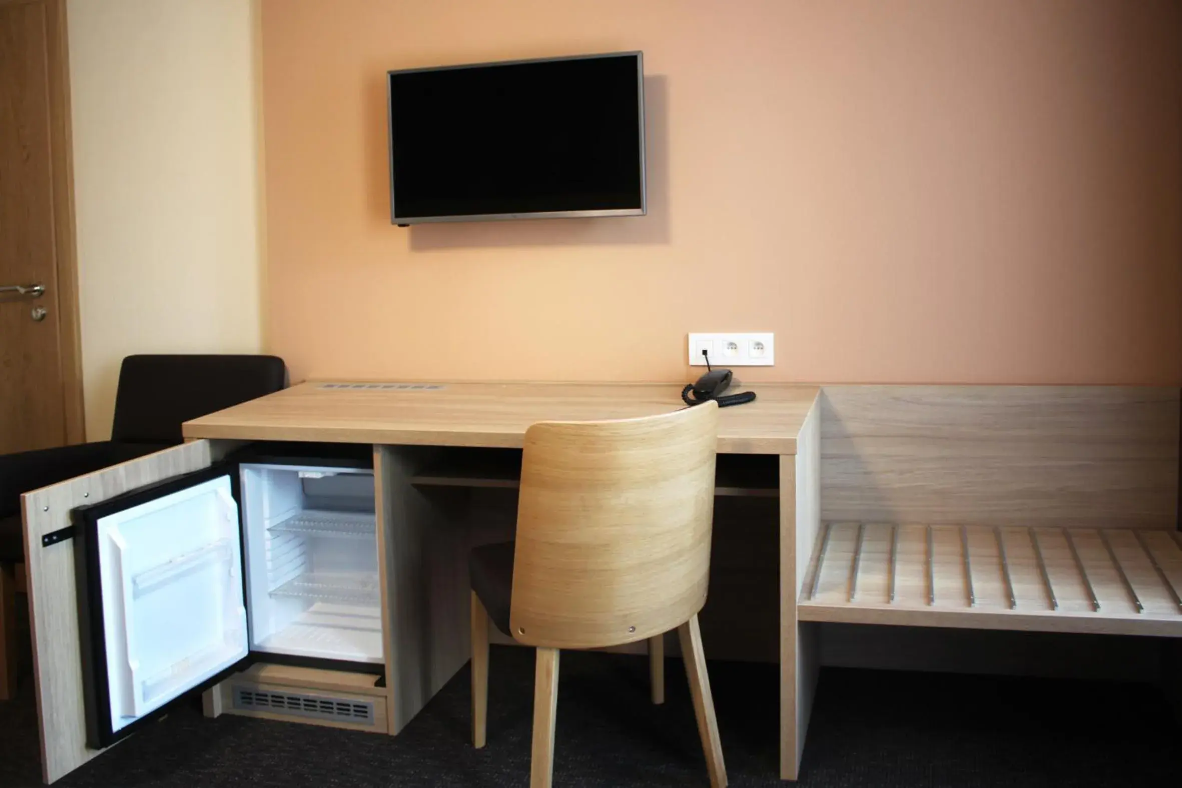 Superior Double or Twin Room with Terrace in Hotel Helios Superior Double or Twin Room with Terrace in Hotel Helios