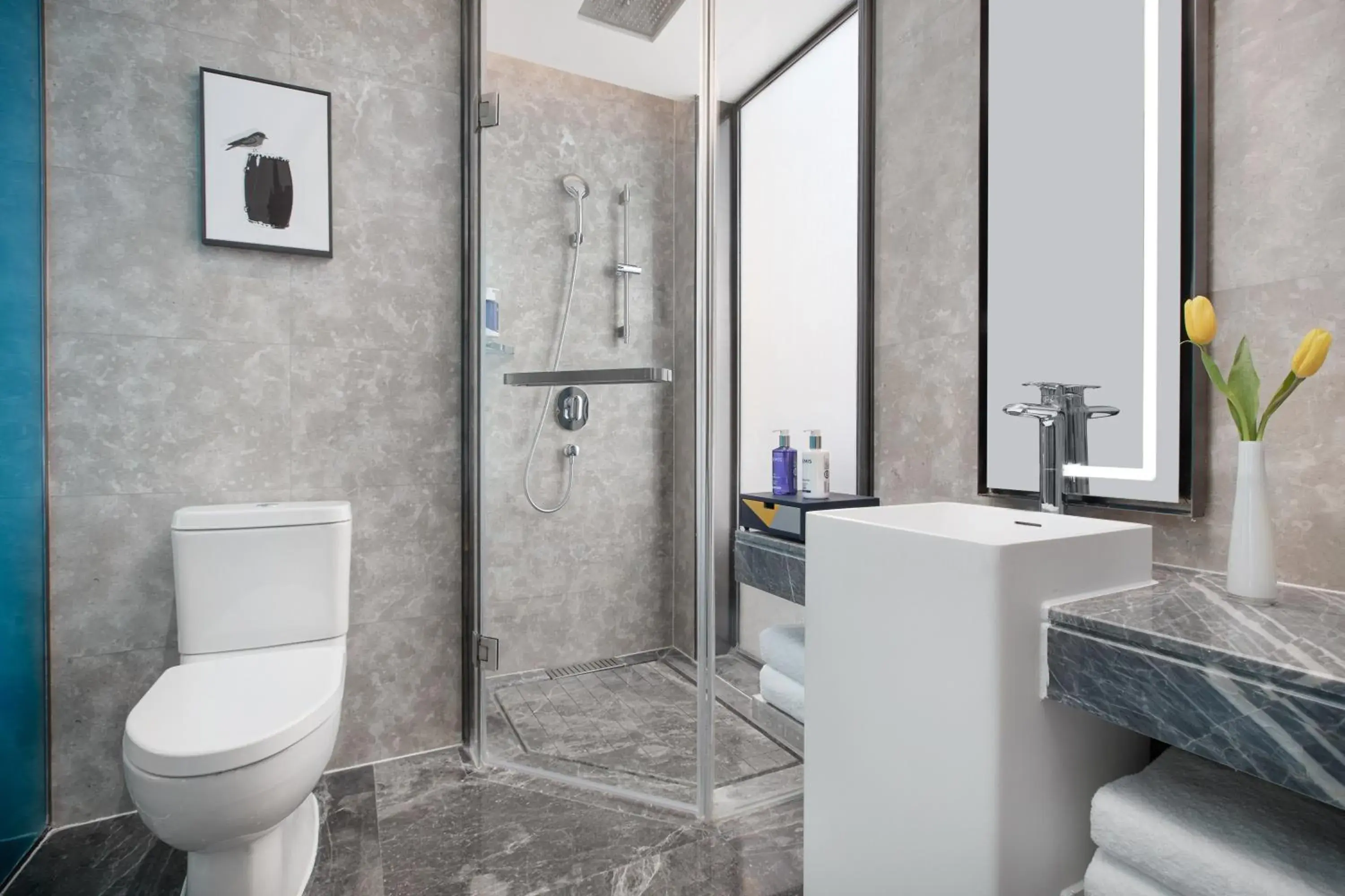 Standard King Room - Disability Access in voco Xian ETDZ by IHG Standard King Room - Disability Access in voco Xian ETDZ by IHG