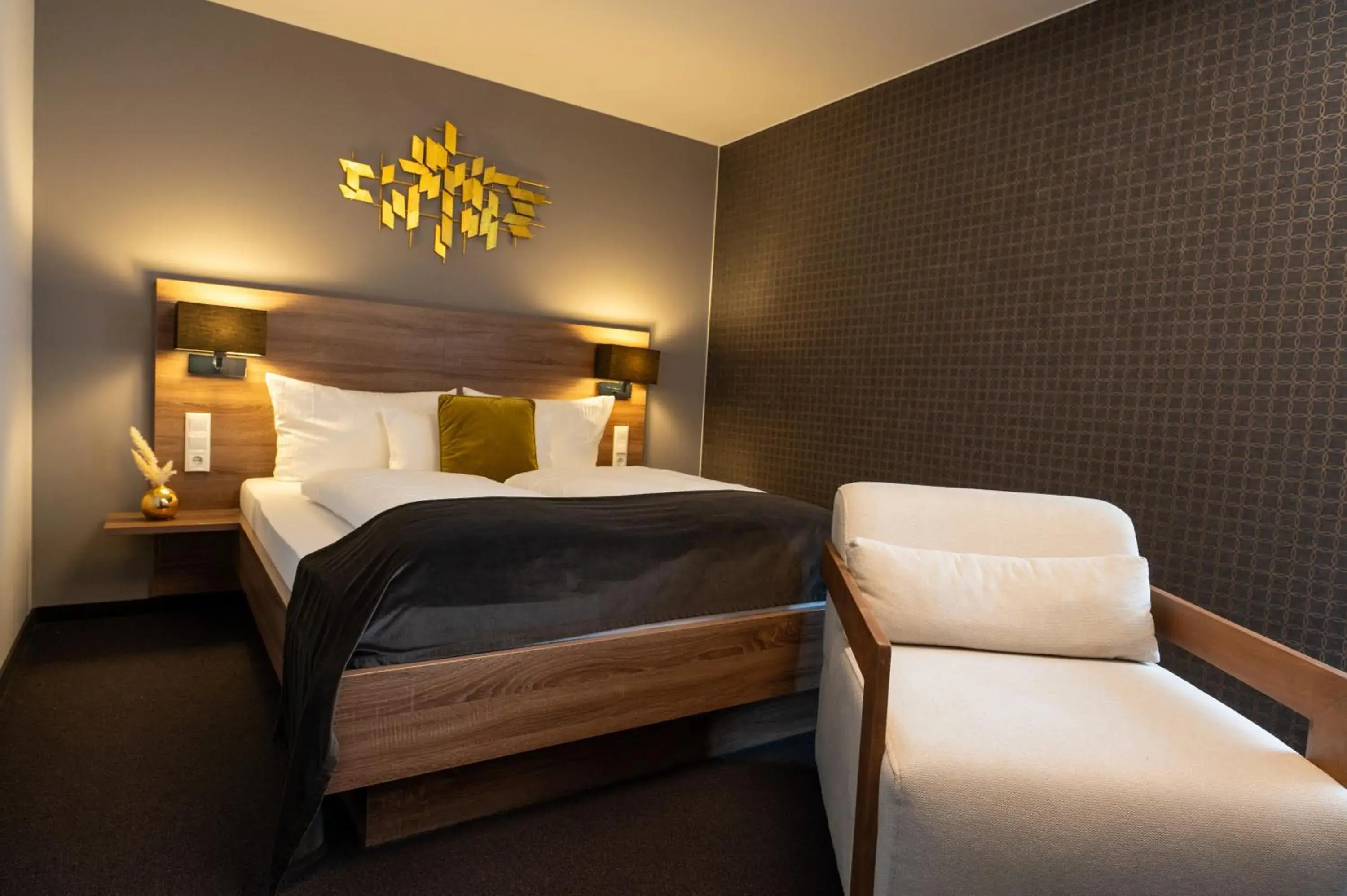 Deluxe Double Room with Mini-Fridge - single occupancy in V Boutique Hotel Böblingen Deluxe Double Room with Mini-Fridge - single occupancy in V Boutique Hotel Böblingen