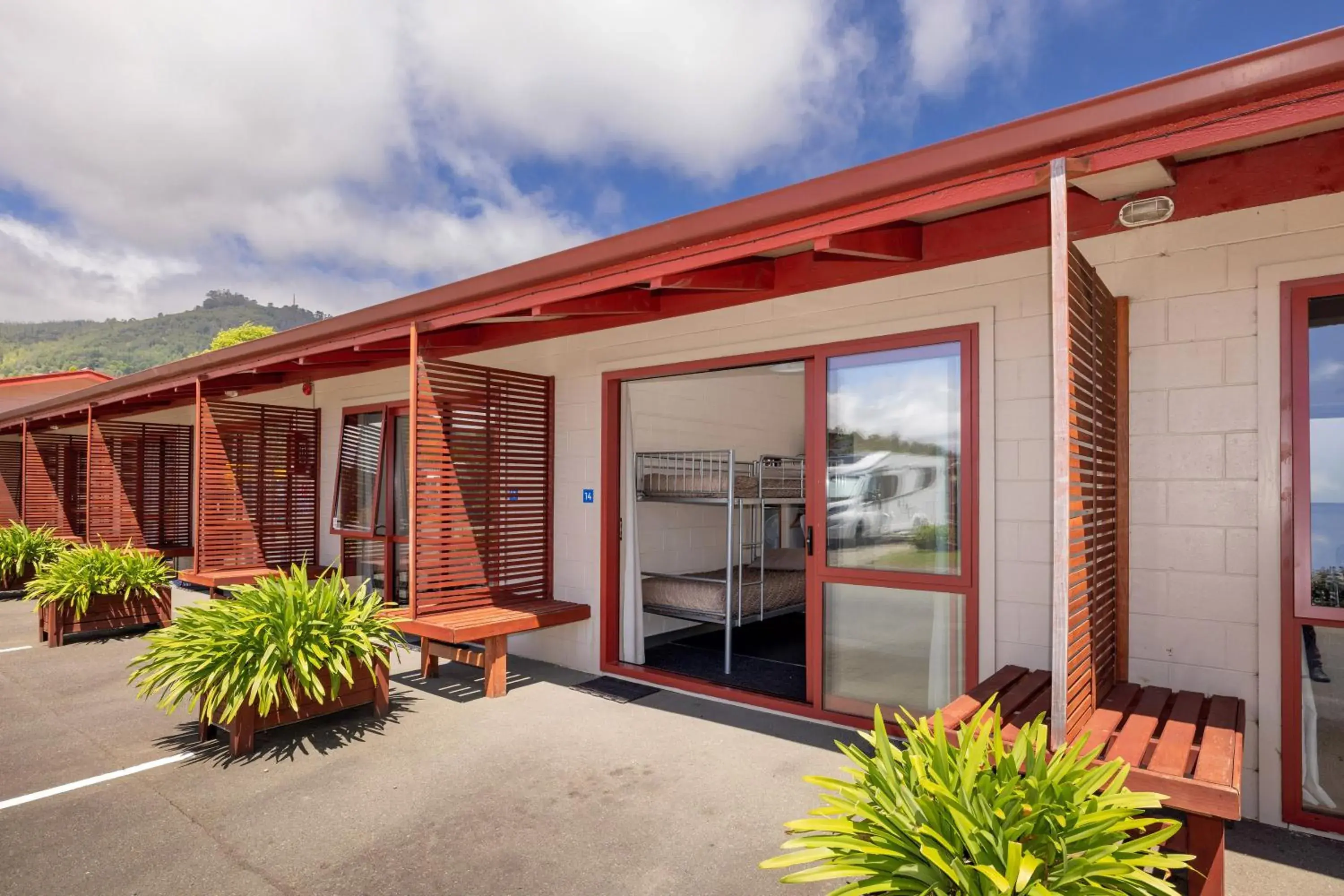 Budget Studio with Shared Bathroom in Nelson City TOP 10 Holiday Park Budget Studio with Shared Bathroom in Nelson City TOP 10 Holiday Park