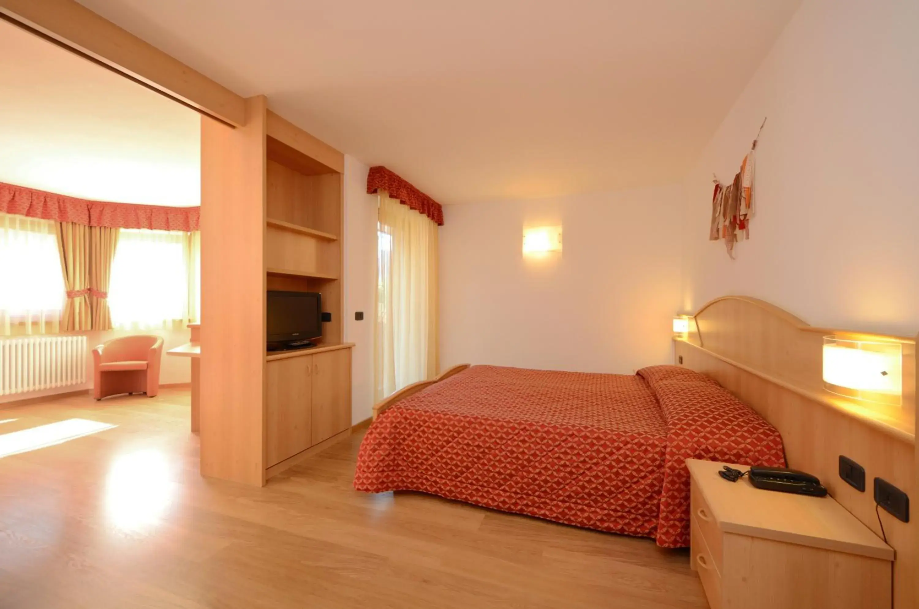 Superior Triple Room in Hotel La Soldanella Superior Triple Room in Hotel La Soldanella