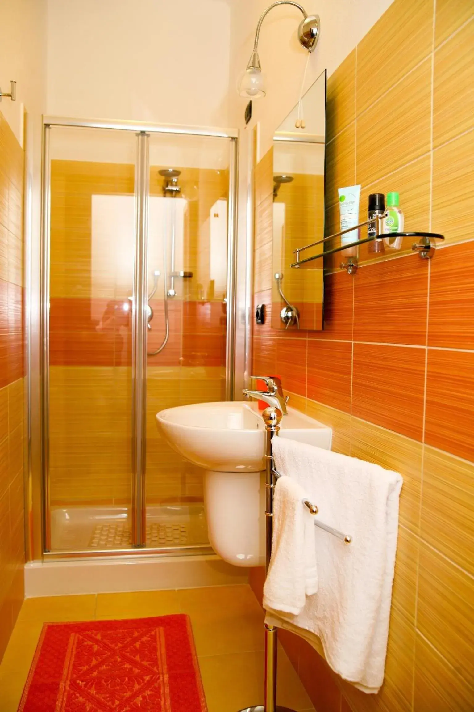 Classic Triple Room in Villa Marogna Classic Triple Room in Villa Marogna