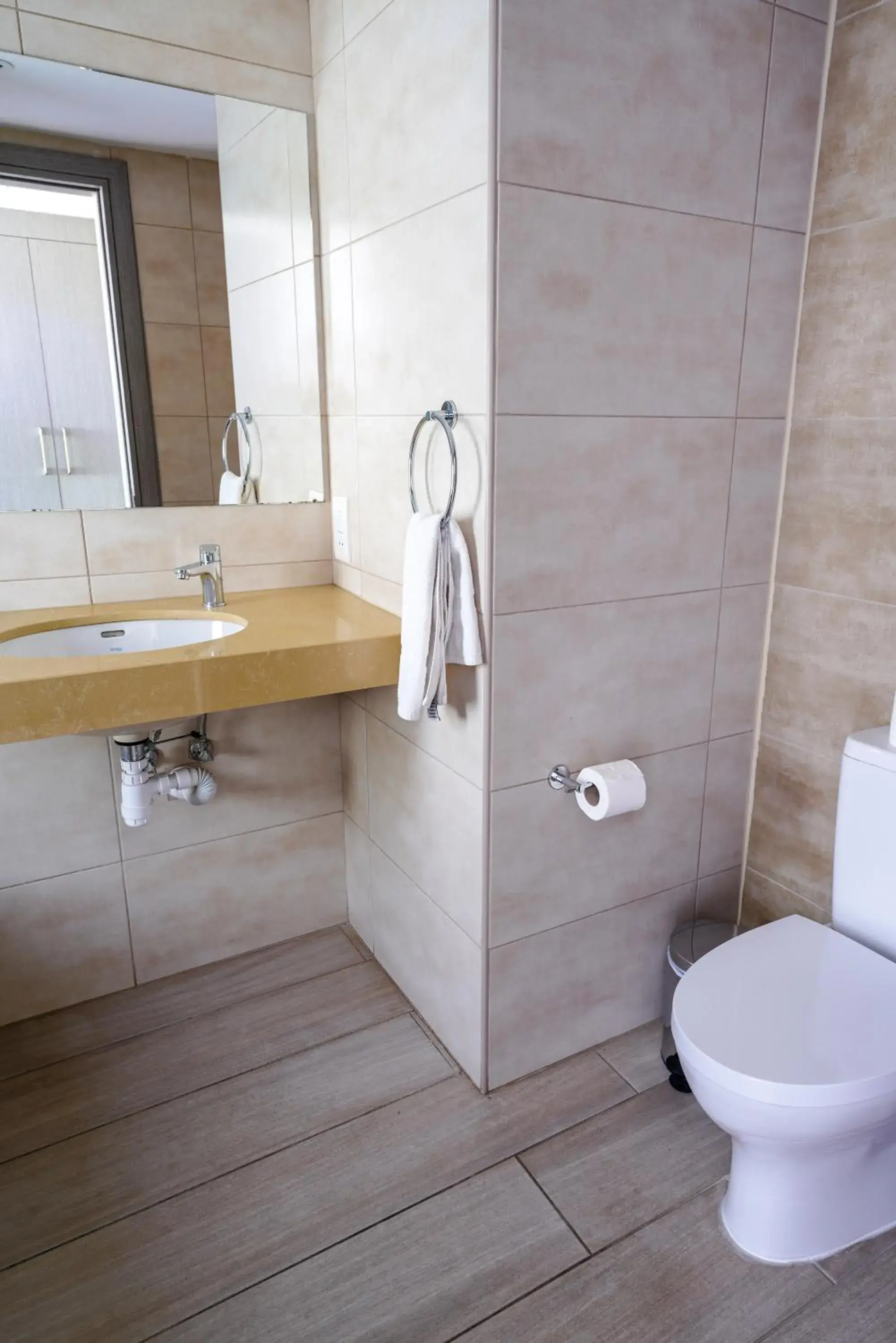 Double or Twin Room with Pool View in Captain Pier Hotel Double or Twin Room with Pool View in Captain Pier Hotel