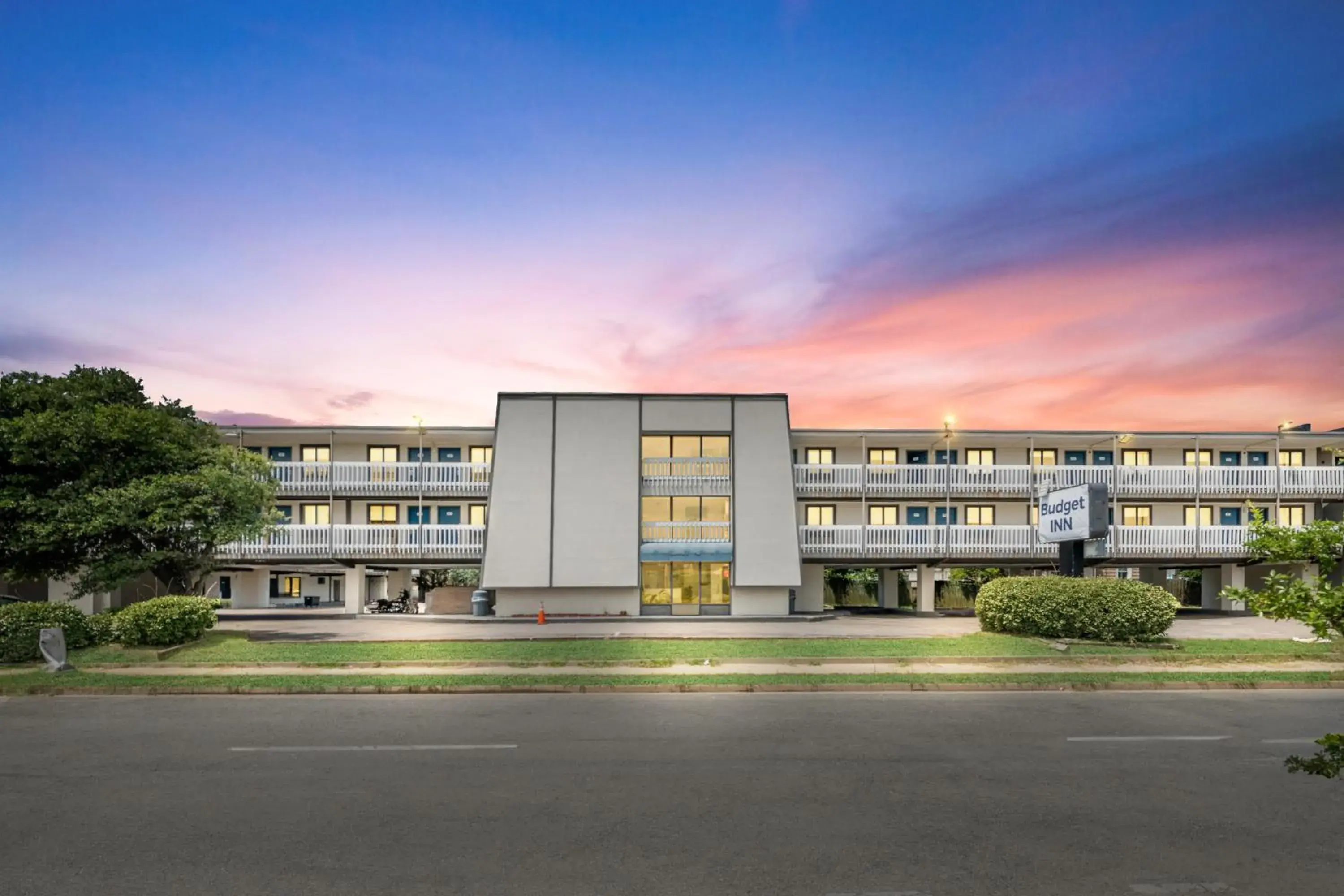 Budget Inn-Norfolk, VA - Oceanview Budget Inn-Norfolk, VA - Oceanview