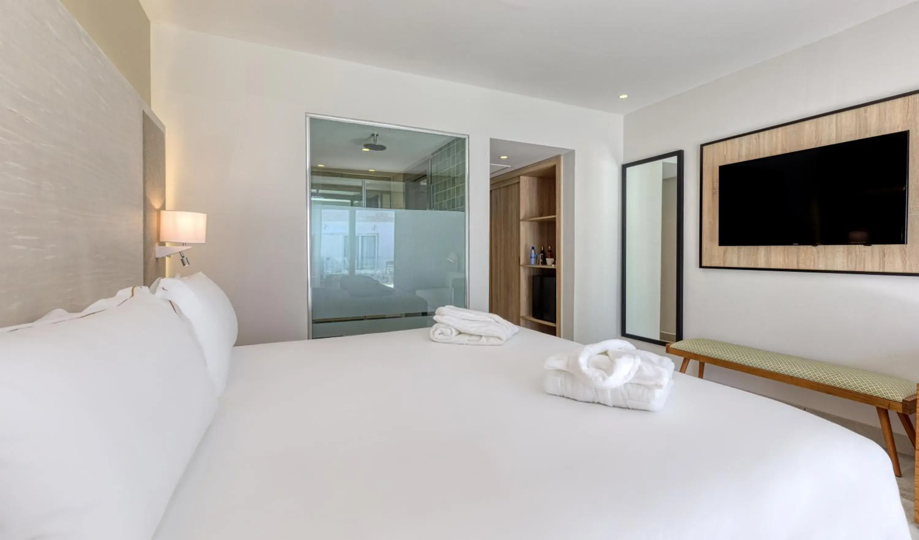 Senator Luxury Junior Suite (1 Adult) in Senator Puerto Plata Senator Luxury Junior Suite (1 Adult) in Senator Puerto Plata