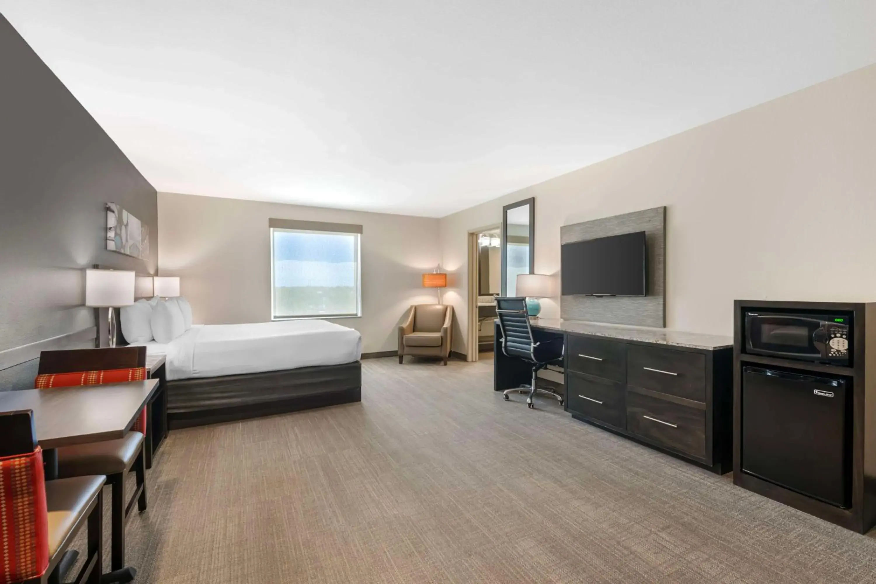 King Suite with Sofa Bed in Magnolia Pointe; BW Signature Collection King Suite with Sofa Bed in Magnolia Pointe; BW Signature Collection