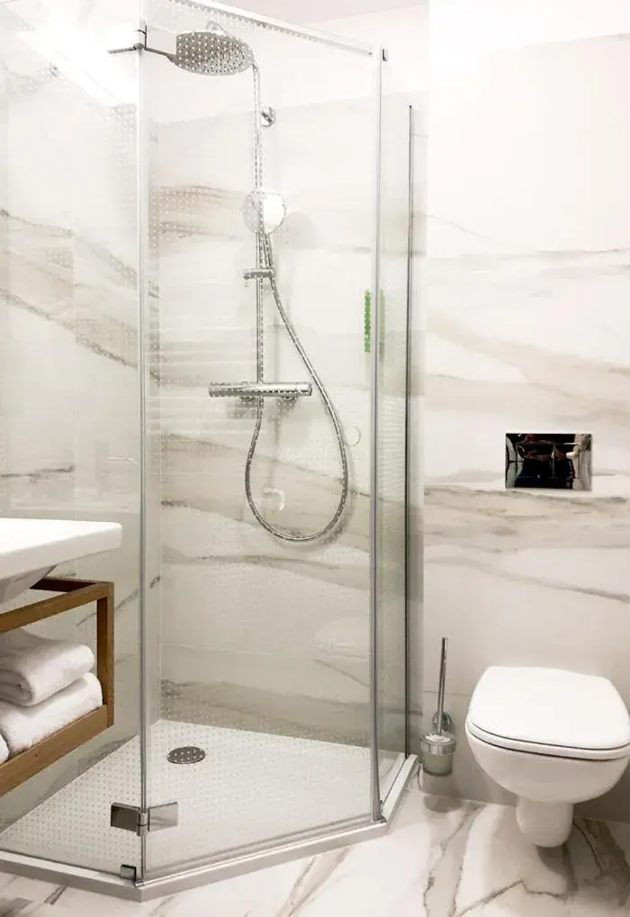 Single Room in The Sun by Lubicz Single Room in The Sun by Lubicz