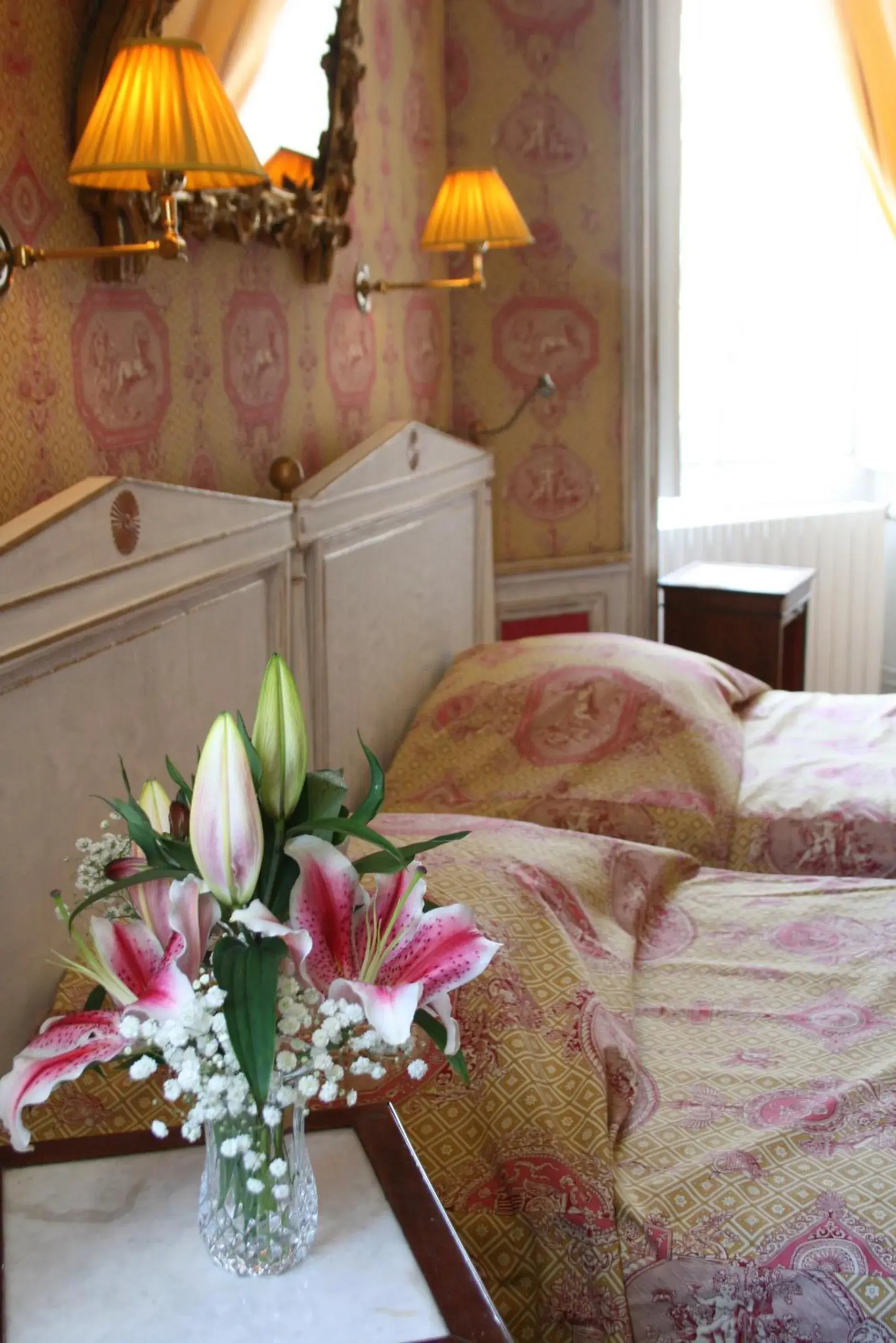 Deluxe Double or Twin Room in Chateau de Canisy Deluxe Double or Twin Room in Chateau de Canisy
