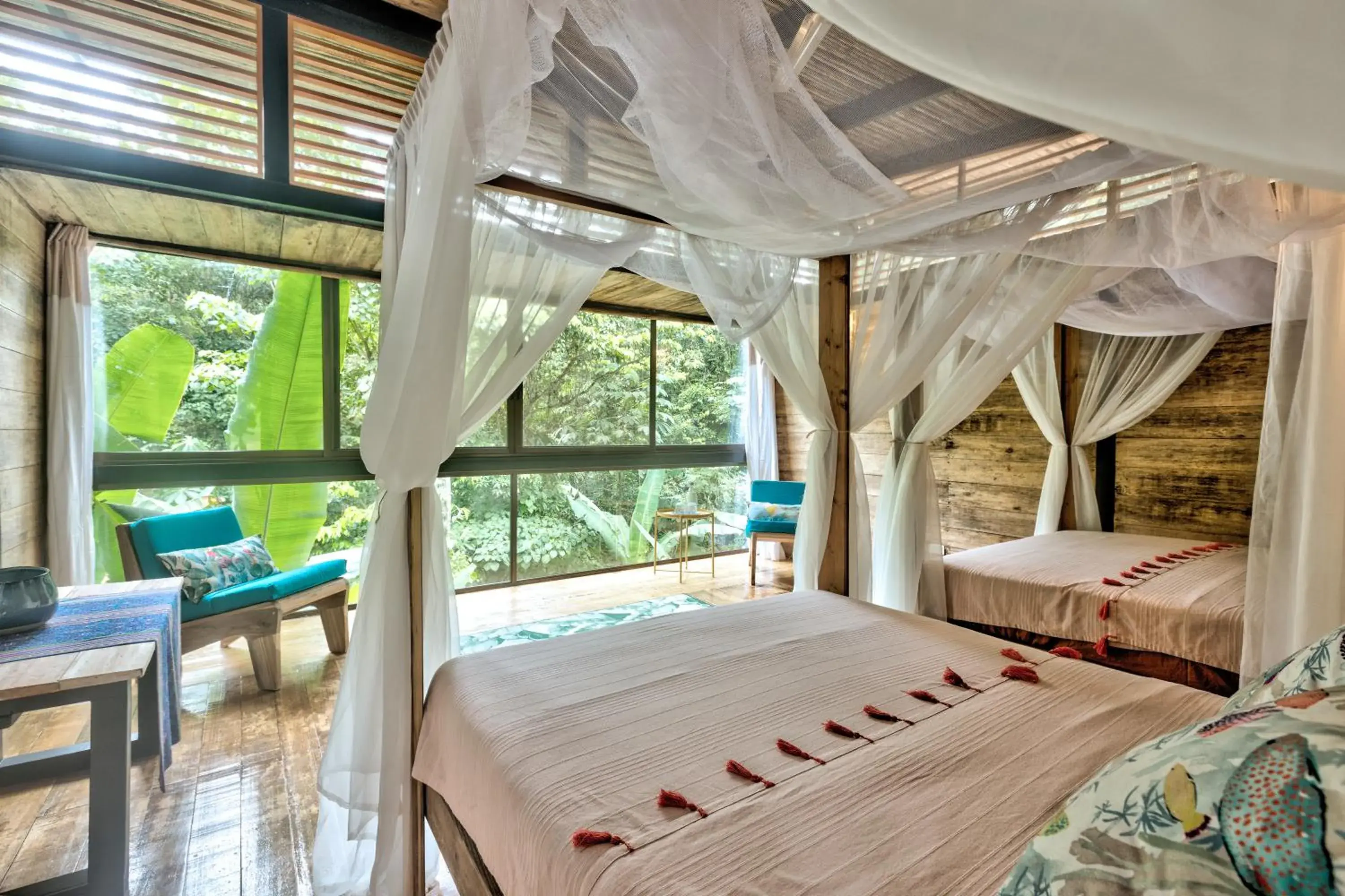 La Shamana - Ecological Concept in Jungle La Shamana - Ecological Concept in Jungle