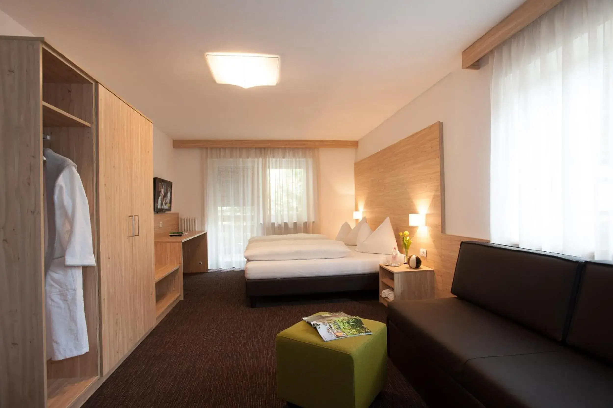 Double Room with Extra Bed in Hotel Stifter Double Room with Extra Bed in Hotel Stifter