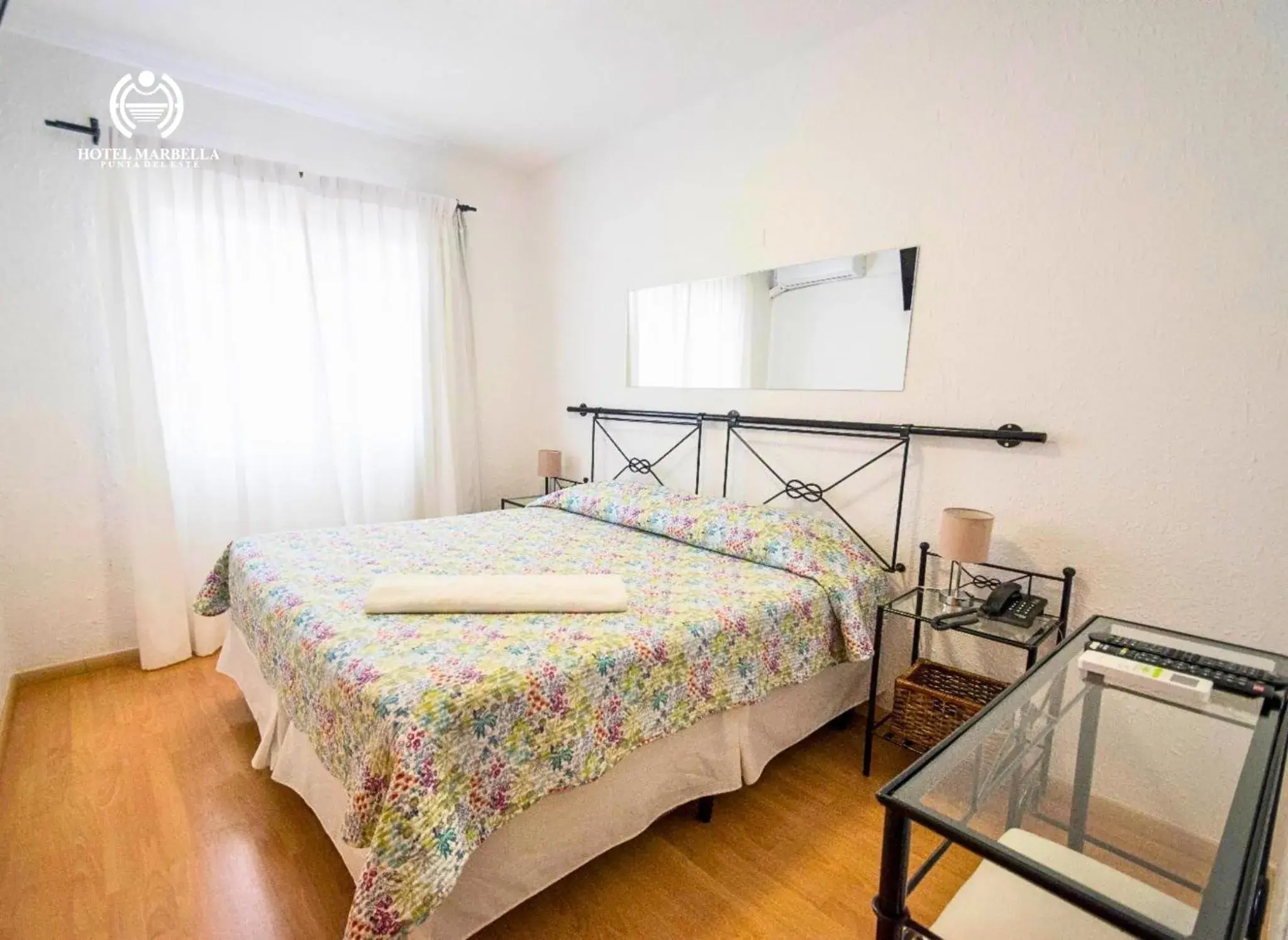 Standard Double or Twin Room in Hotel Marbella Standard Double or Twin Room in Hotel Marbella