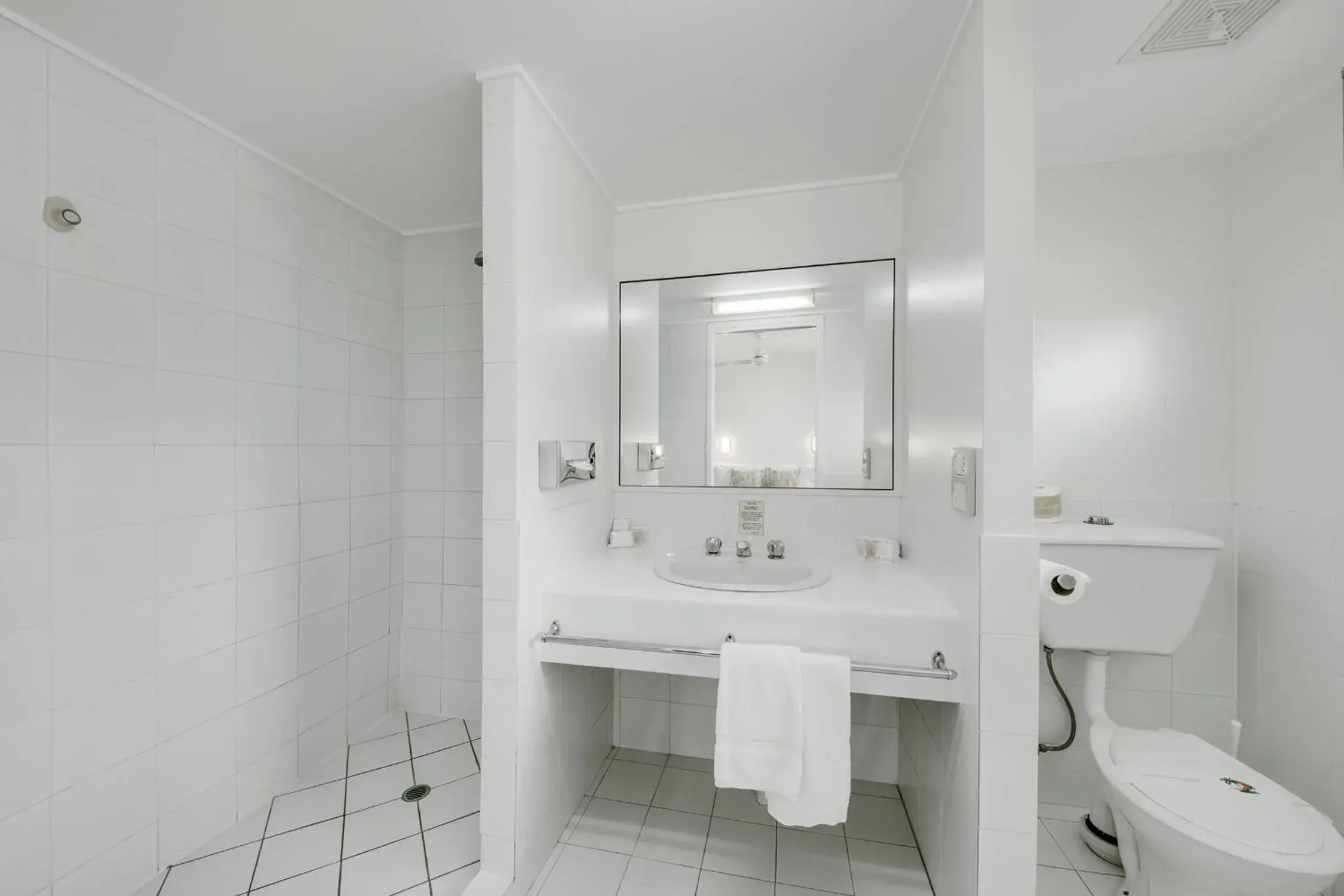 Triple Room in Reef Adventureland Motel Triple Room in Reef Adventureland Motel