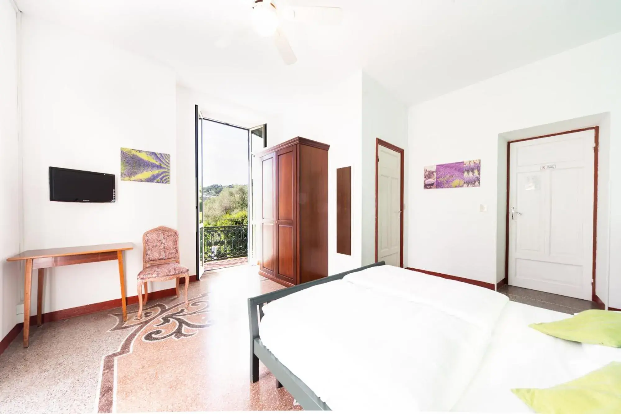 Deluxe Double Room in Hotel Ristorante Il Caminetto Deluxe Double Room in Hotel Ristorante Il Caminetto