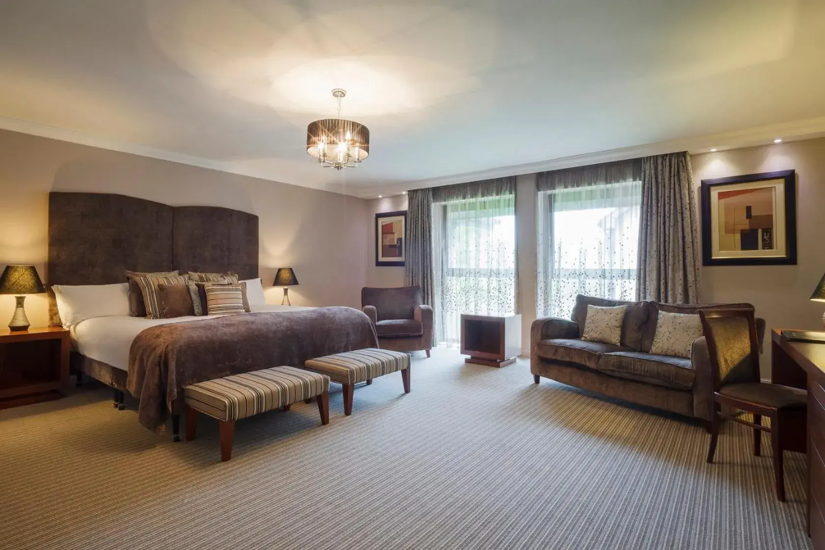 Executive Suite in Westport Woods Hotel & Spa Executive Suite in Westport Woods Hotel & Spa