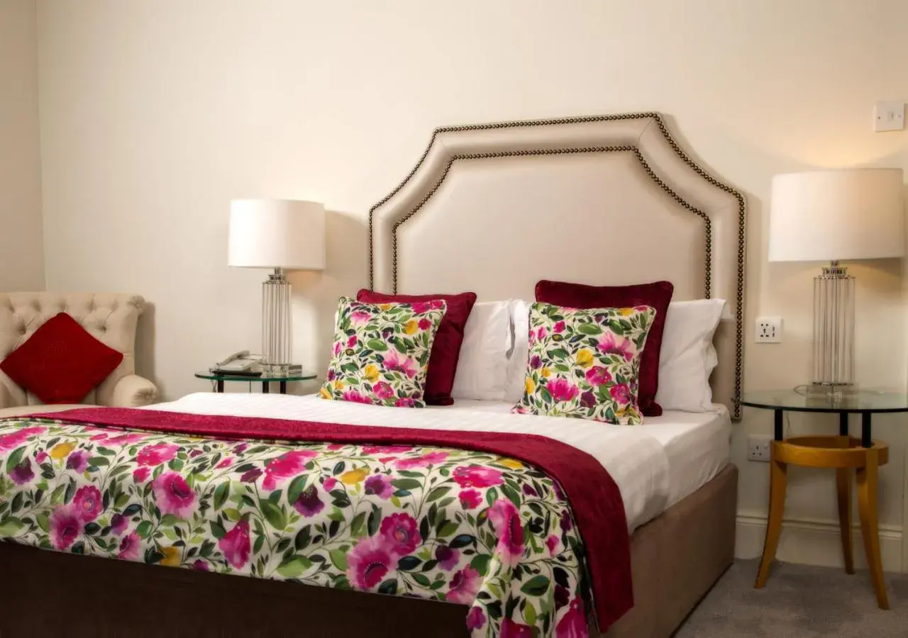 Standard Double Room in Cork's Vienna Woods Hotel & Villas Standard Double Room in Cork's Vienna Woods Hotel & Villas