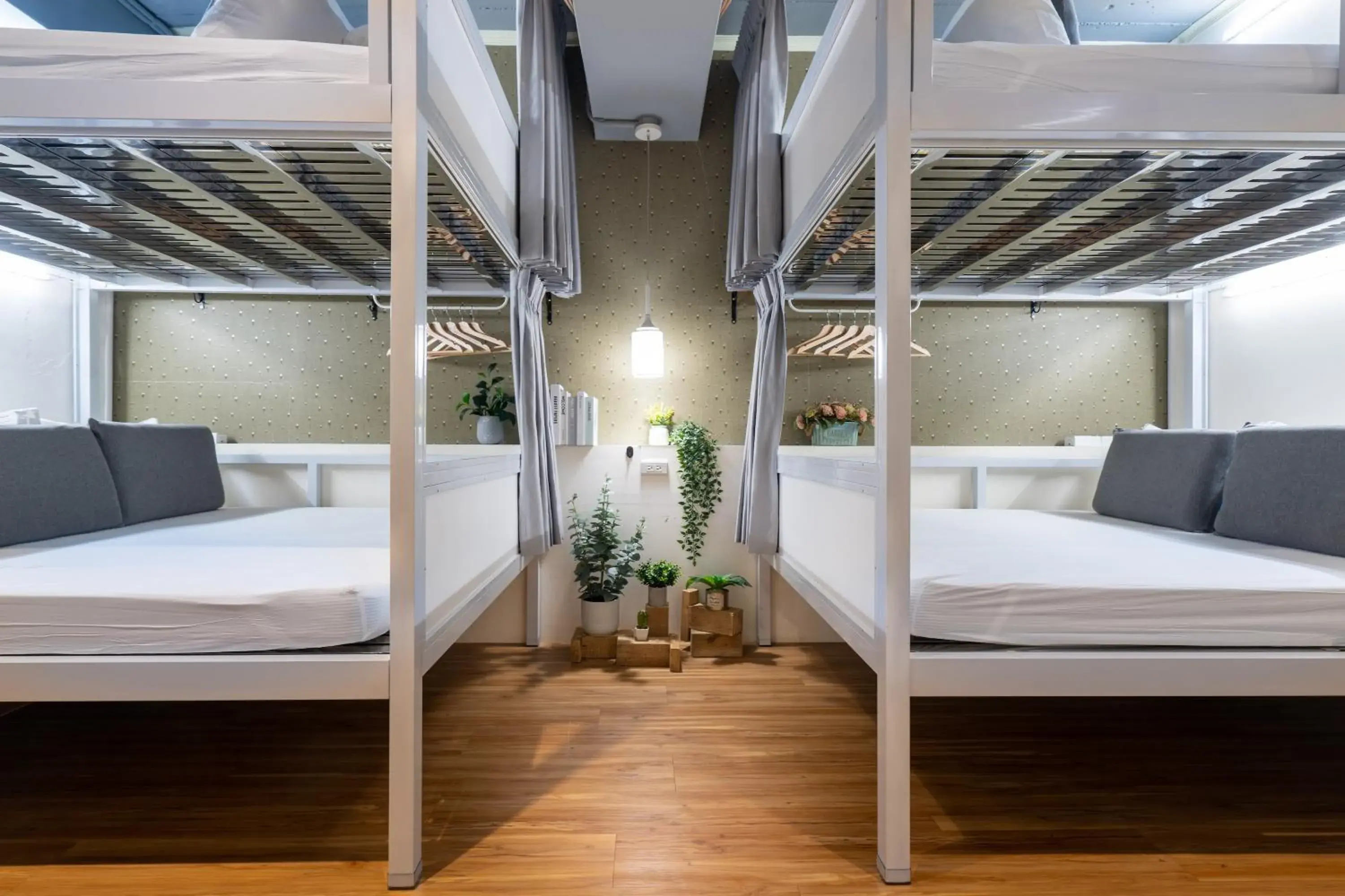 Group Double Bunk Bed Room with Shared Bathroom for 8 People in 109台北旅館-台北109青旅 109 Taipei Hotel - Taipei 109 Hostel Group Double Bunk Bed Room with Shared Bathroom for 8 People in 109台北旅館-台北109青旅 109 Taipei Hotel - Taipei 109 Hostel
