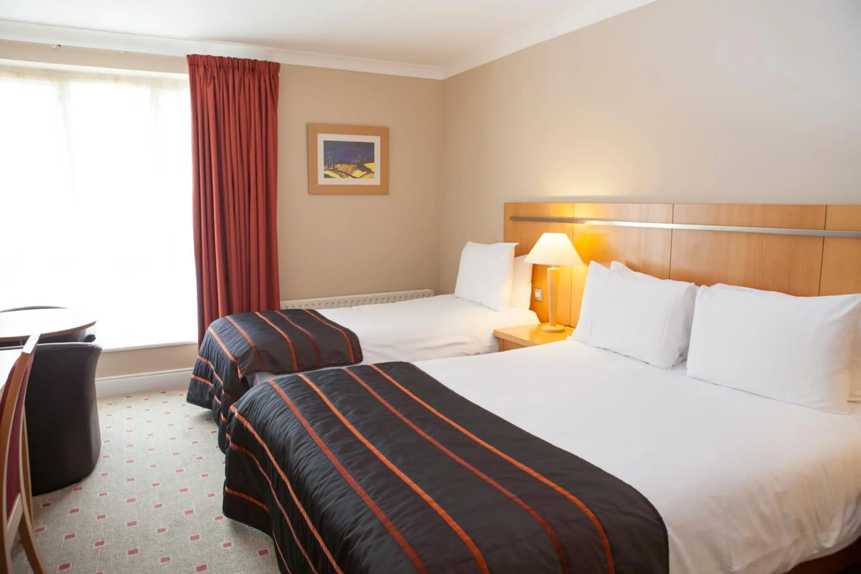 Deluxe Twin Room in Lahinch Coast Hotel and Suites Deluxe Twin Room in Lahinch Coast Hotel and Suites