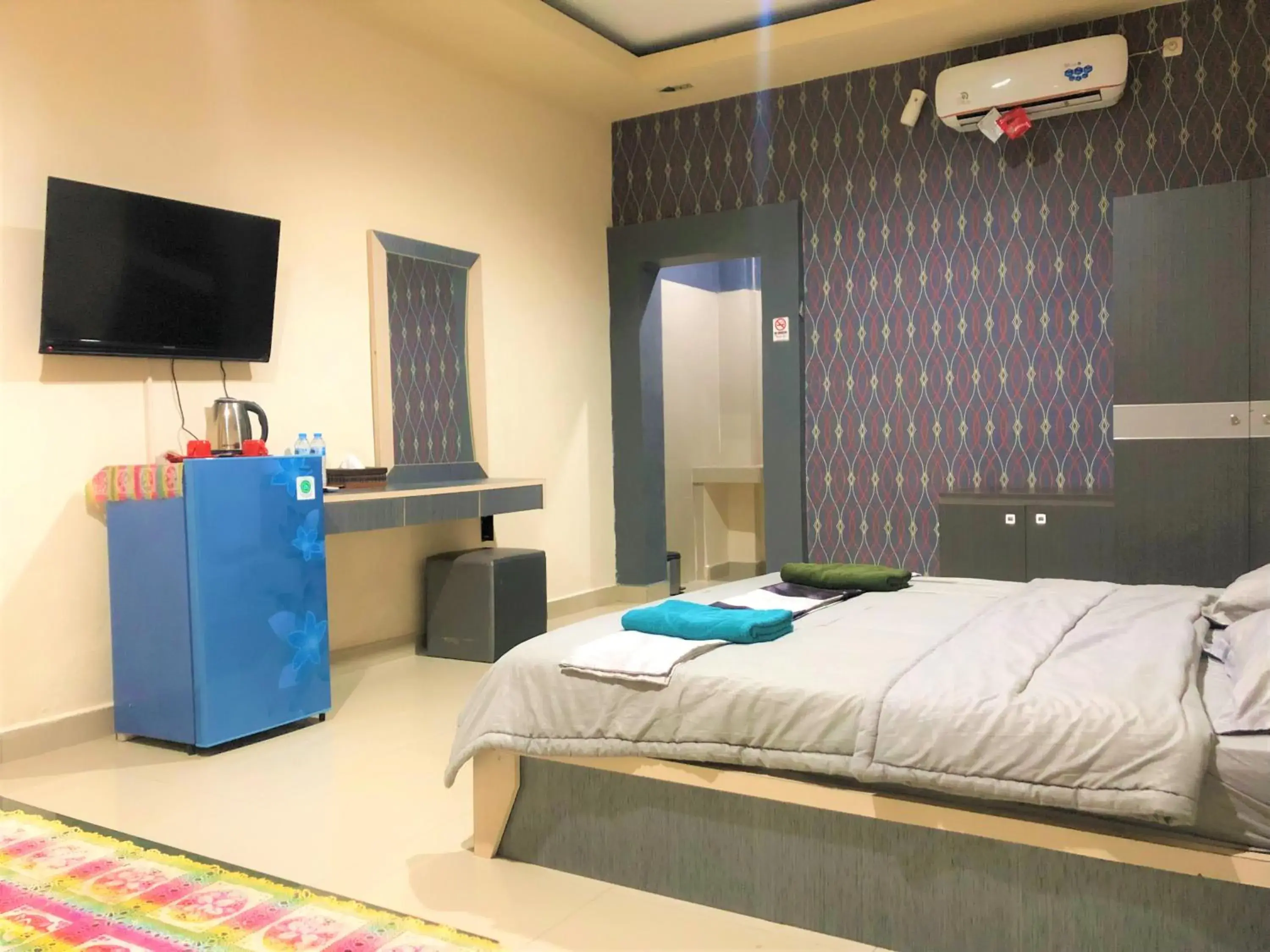 Suite in MS Hotel Pinrang Mitra RedDoorz Suite in MS Hotel Pinrang Mitra RedDoorz