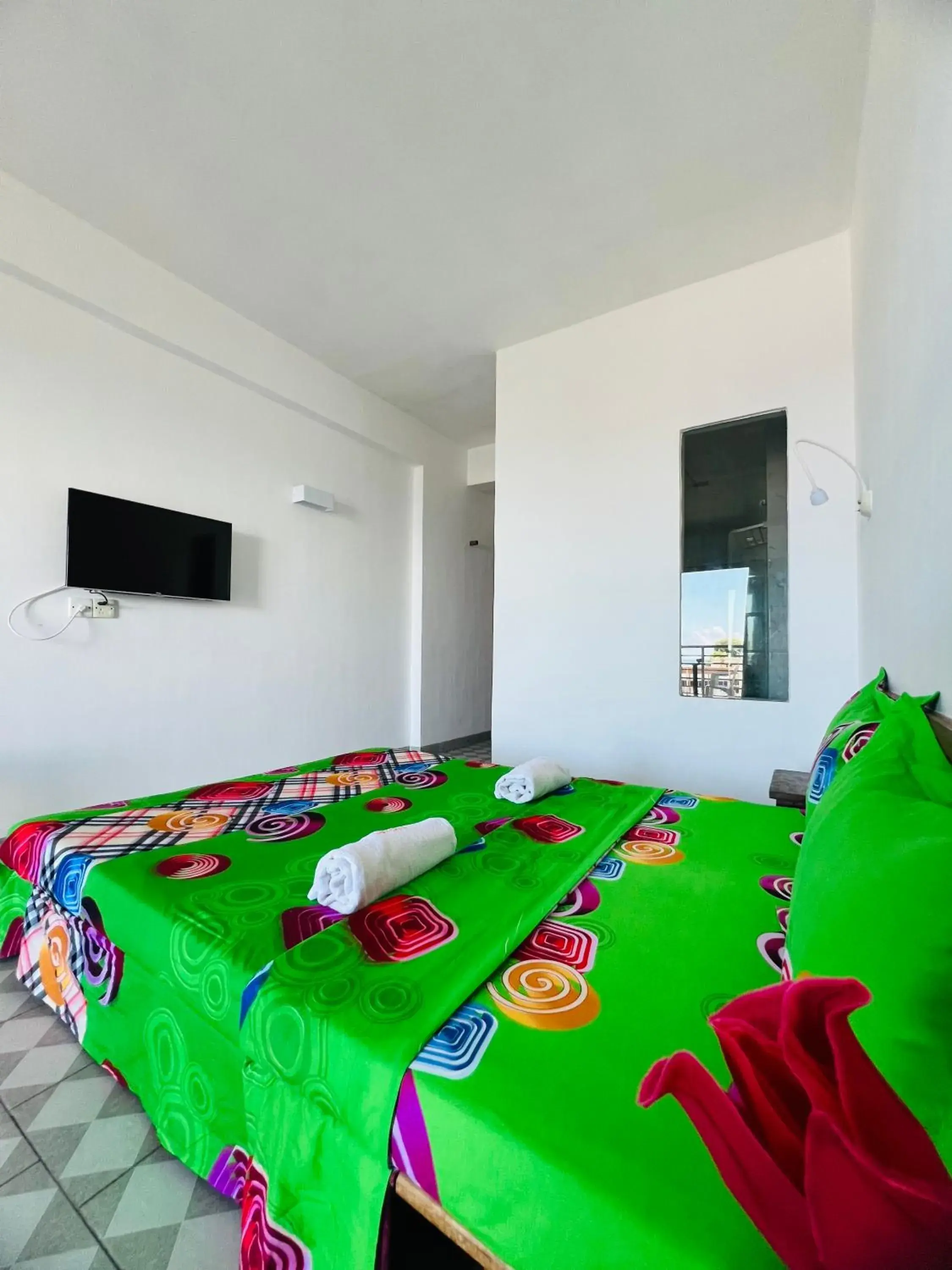 Economy Double Room in Hôtel Ambatoloaka Economy Double Room in Hôtel Ambatoloaka