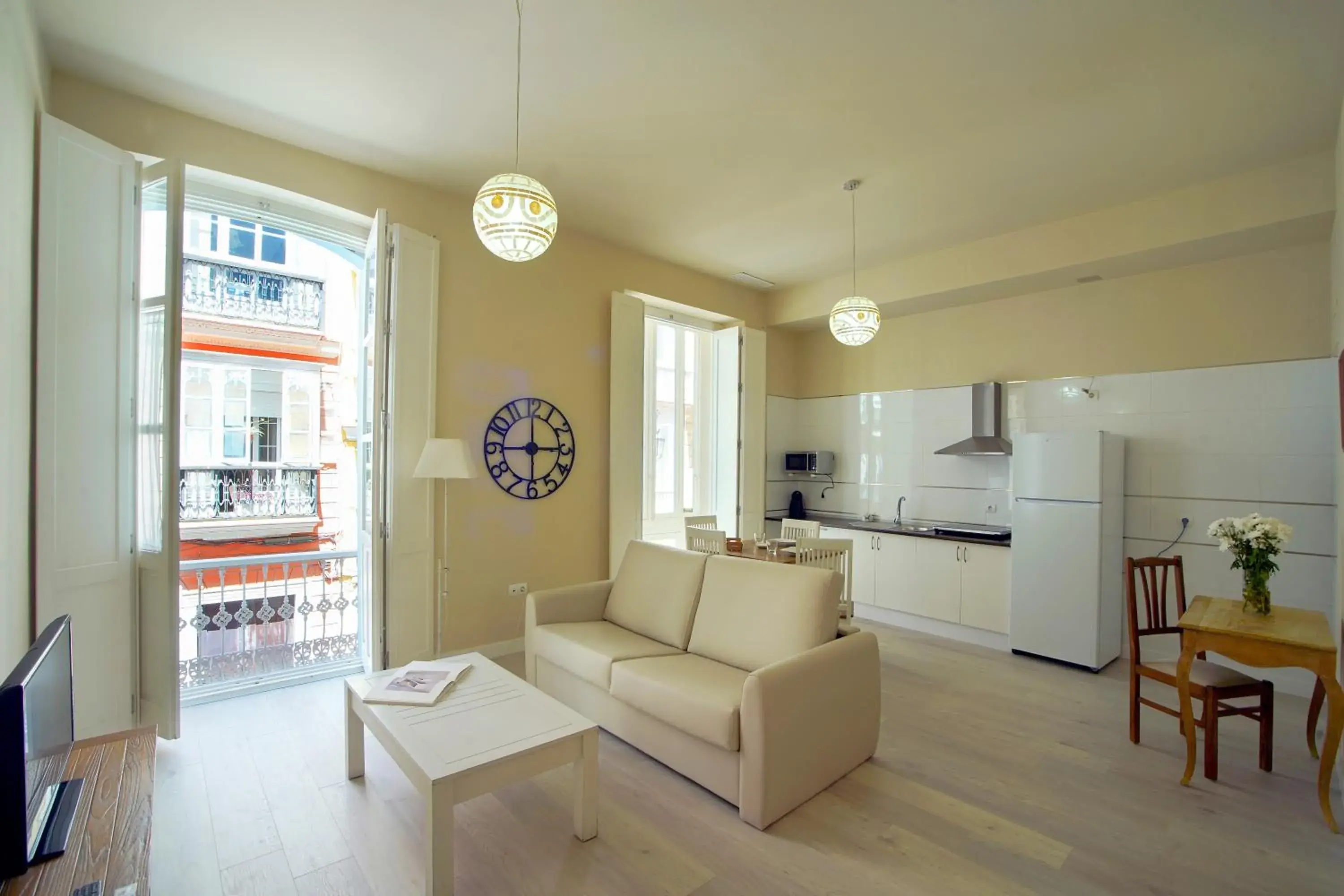 Casa Palacio Cádiz by Luxury Suites Cadiz Casa Palacio Cádiz by Luxury Suites Cadiz