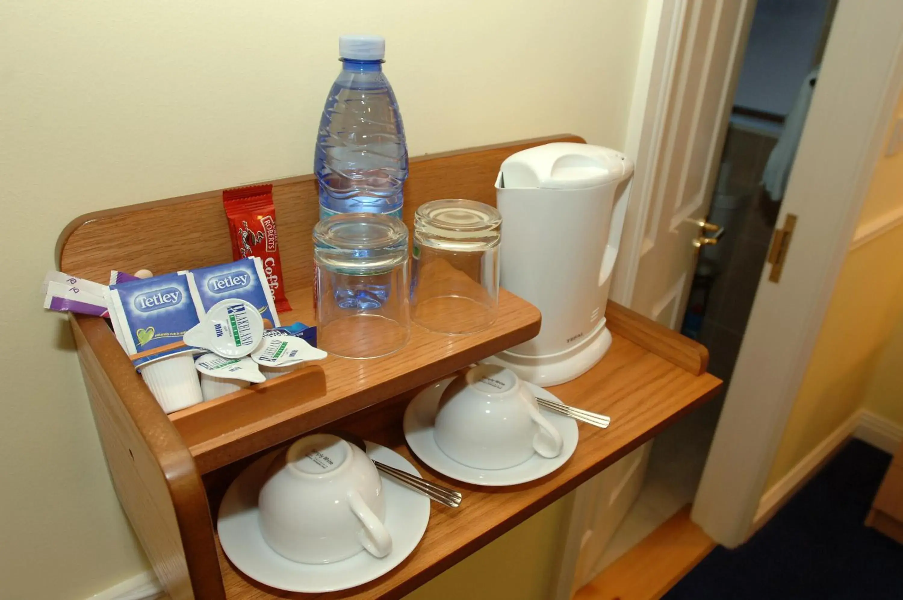 Triple Room in Avlon House Bed and Breakfast Triple Room in Avlon House Bed and Breakfast