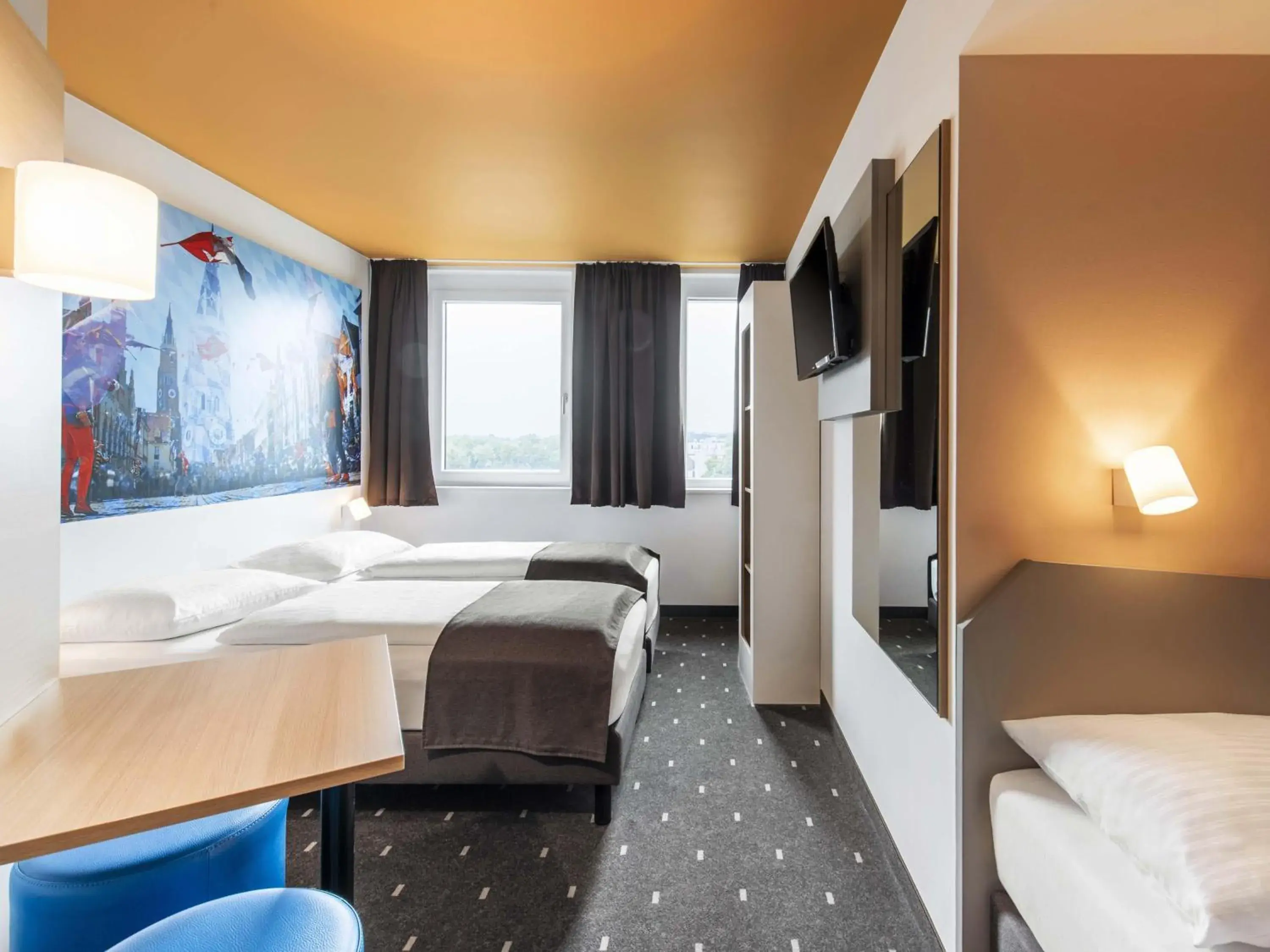 Triple Room in B&B Hotel Landshut Triple Room in B&B Hotel Landshut