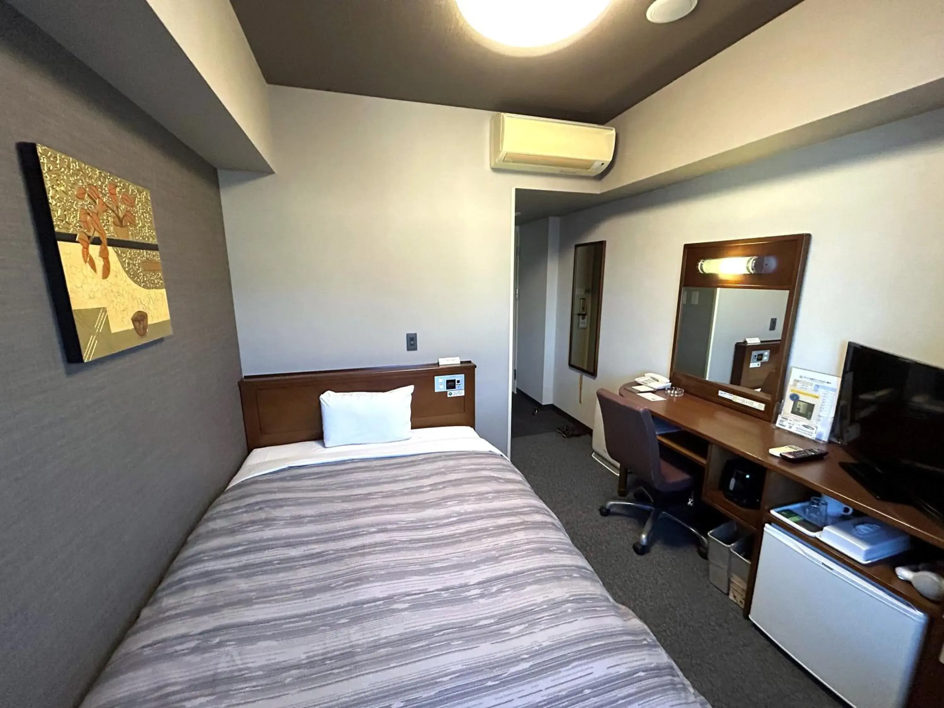 Single Room - single occupancy - Smoking in Hotel Route-Inn Shiojiri Single Room - single occupancy - Smoking in Hotel Route-Inn Shiojiri